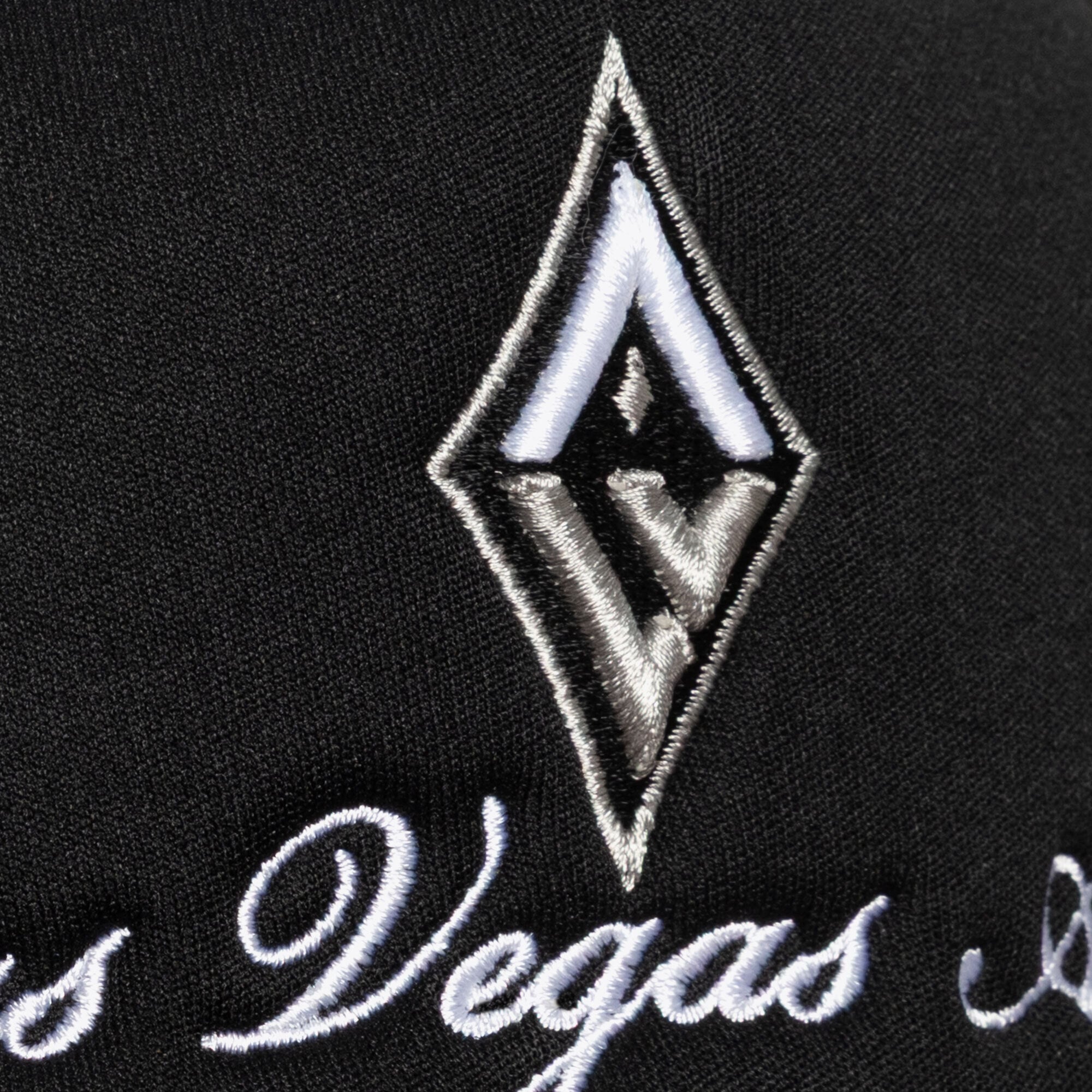 Casquette trucker unisexe Mitchell & Ness Las Vegas Aces Script Pro à pincement ajustable