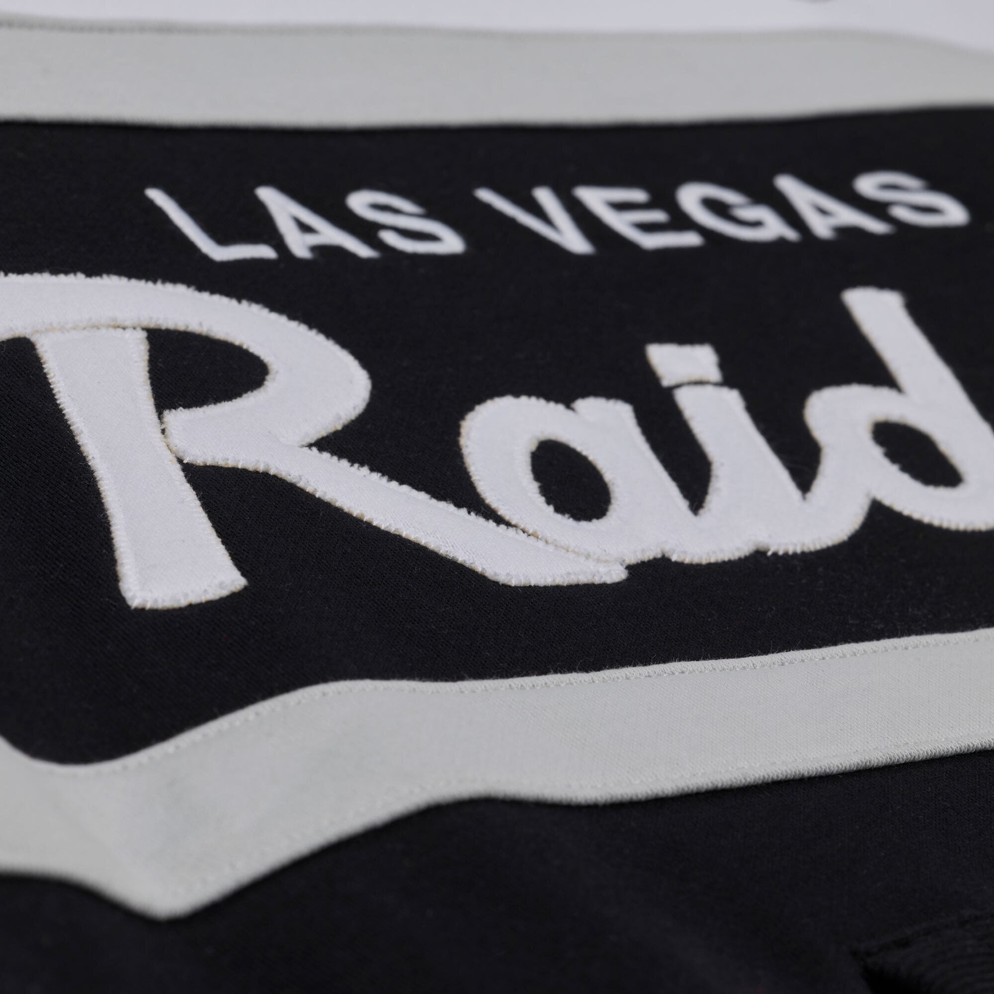 Sweat à capuche noir Mitchell & Ness pour homme, modèle entraîneur-chef des Raiders de Las Vegas