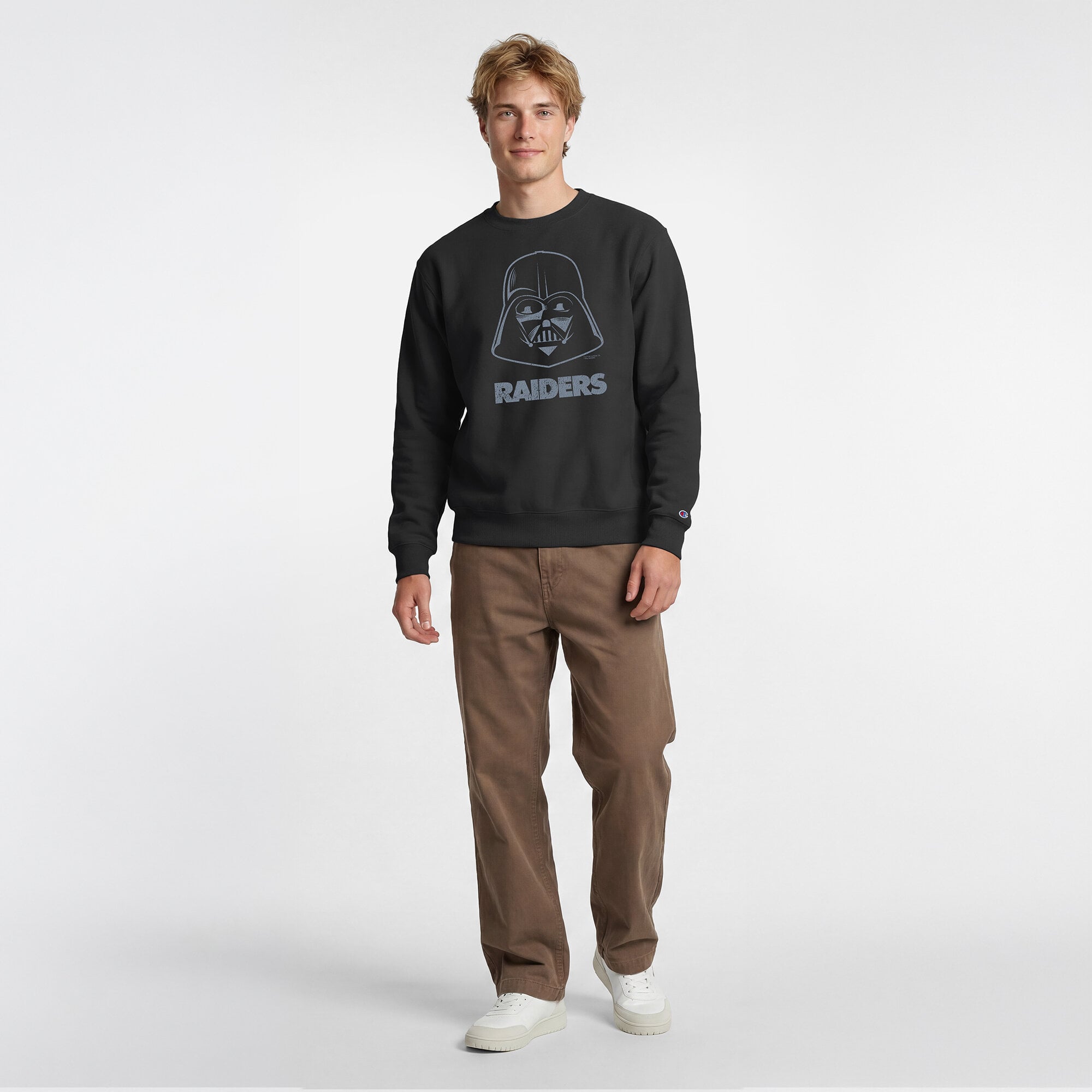 Sweat-shirt homme Disney x Champion noir Las Vegas Raiders Dark Vador Powerblend