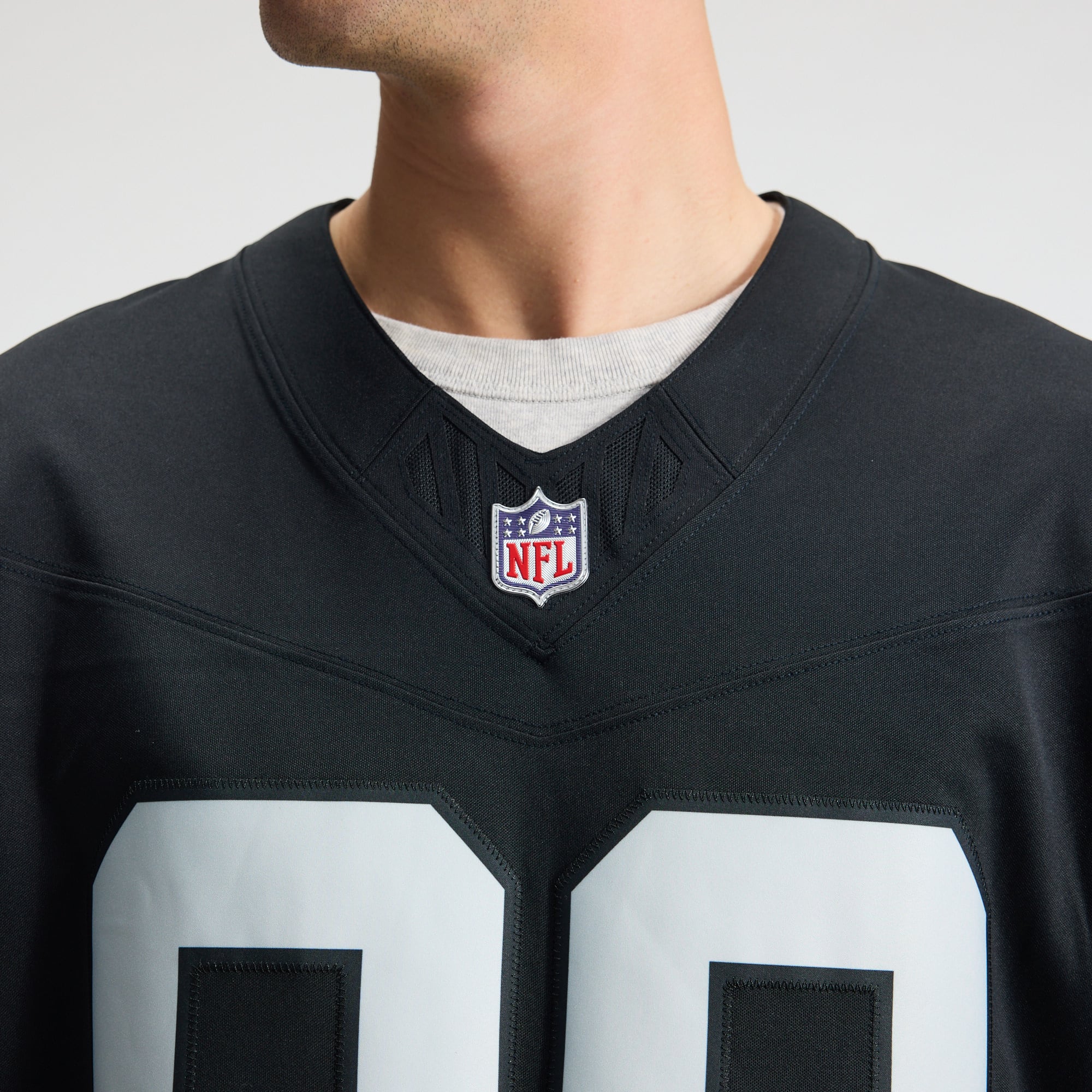 Maillot Nike Brock Bowers noir Las Vegas Raiders Team Vapor F.U.S.E. édition limitée cousue