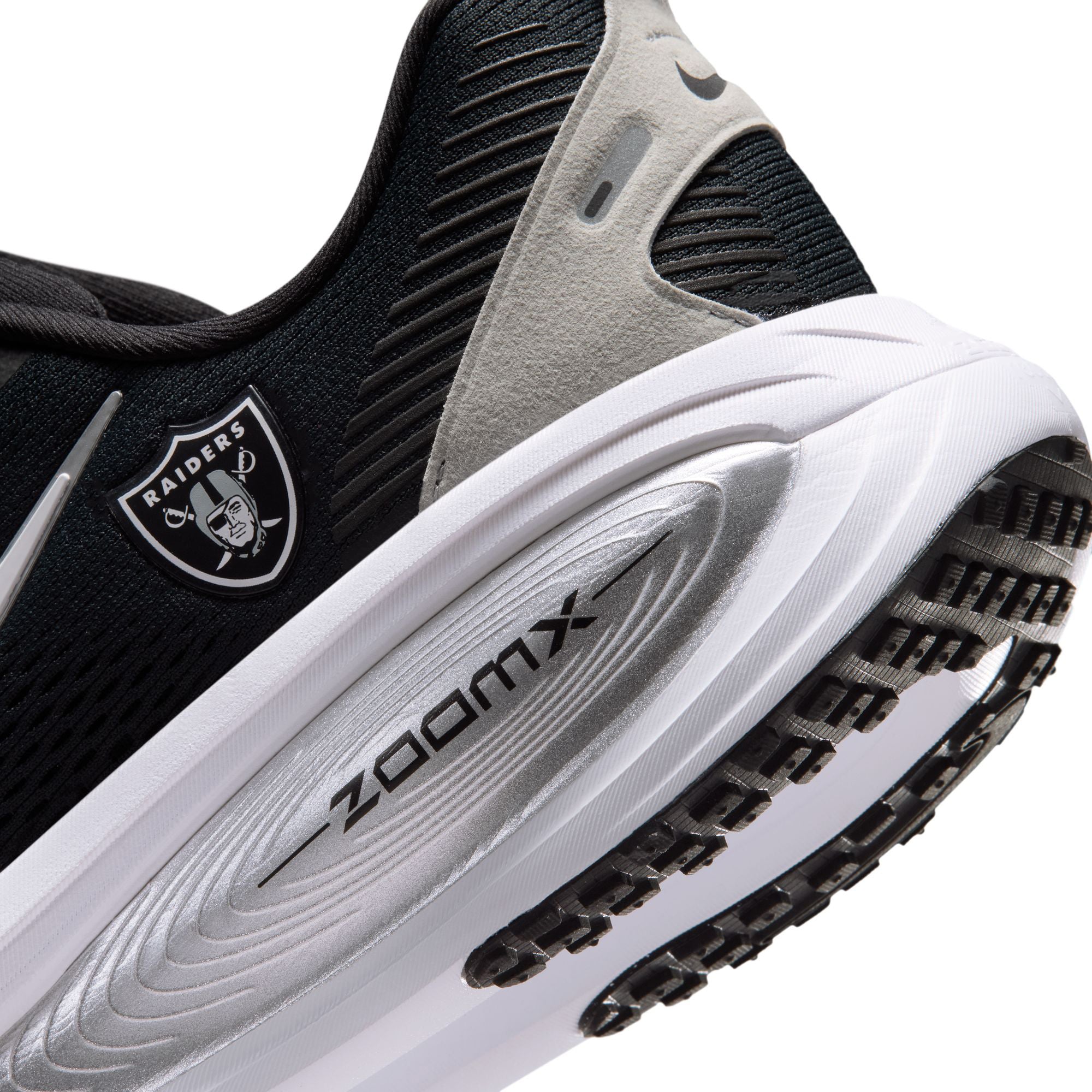 Men's Nike Las Vegas Raiders Vomero 18 Running Shoes