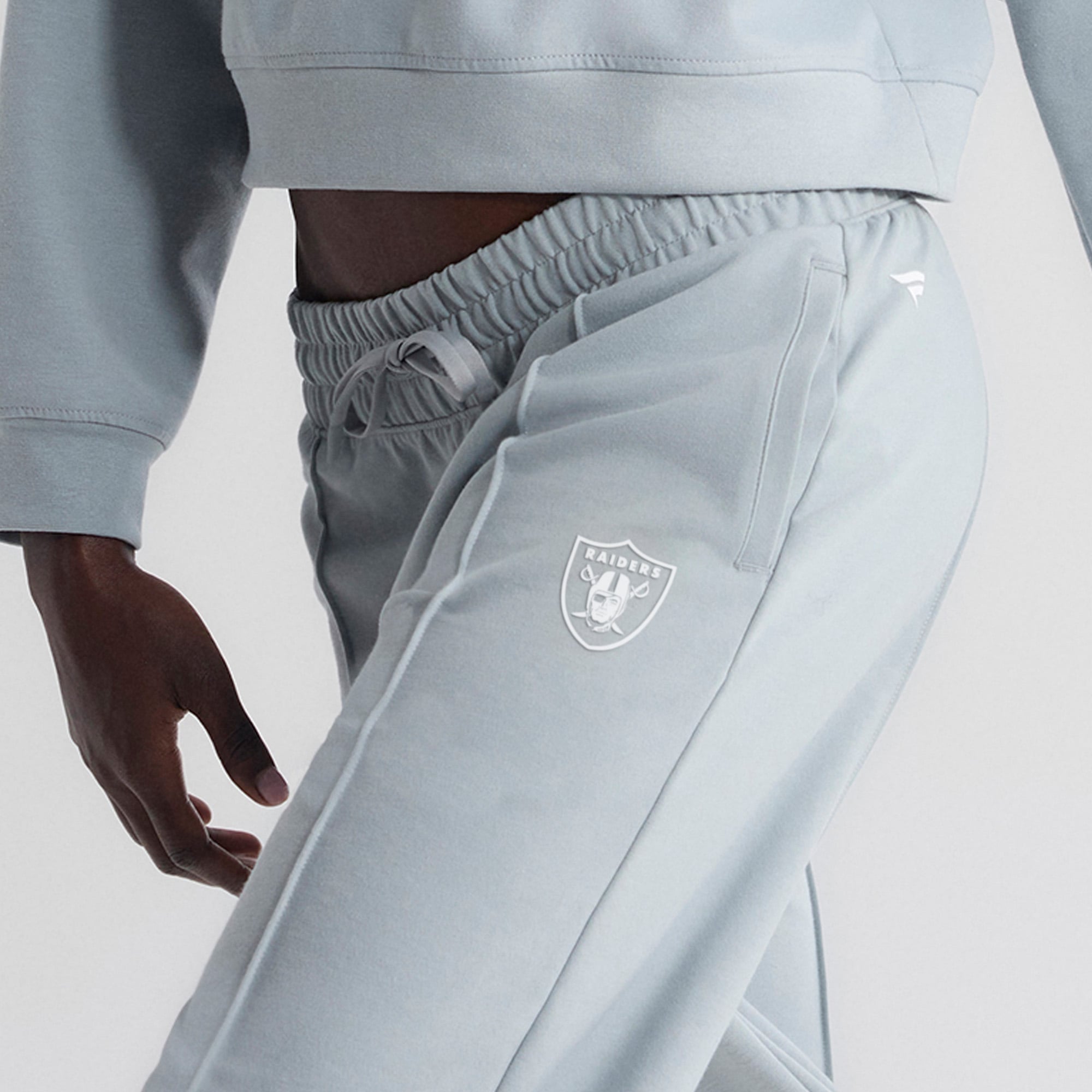 Pantalon de soirée gris Las Vegas Raiders Clutch Tri-Blend pour femme la marque Fanatics