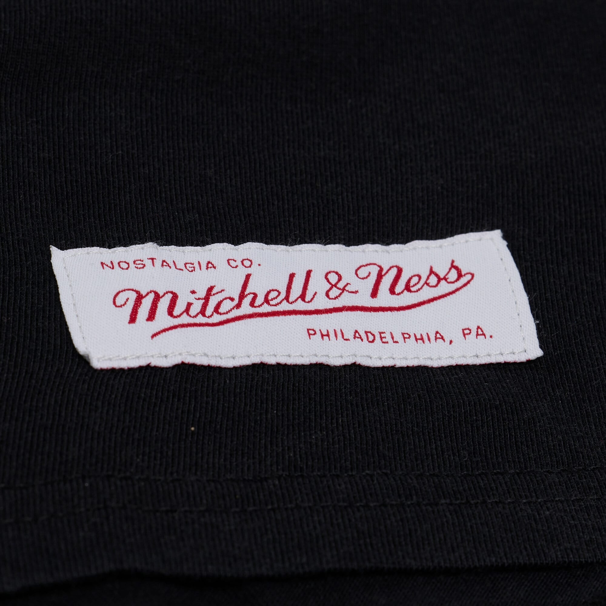 Women's Mitchell & Ness Las Vegas Raiders Core Essentials Micro Logo Boxy Crop T-Shirt