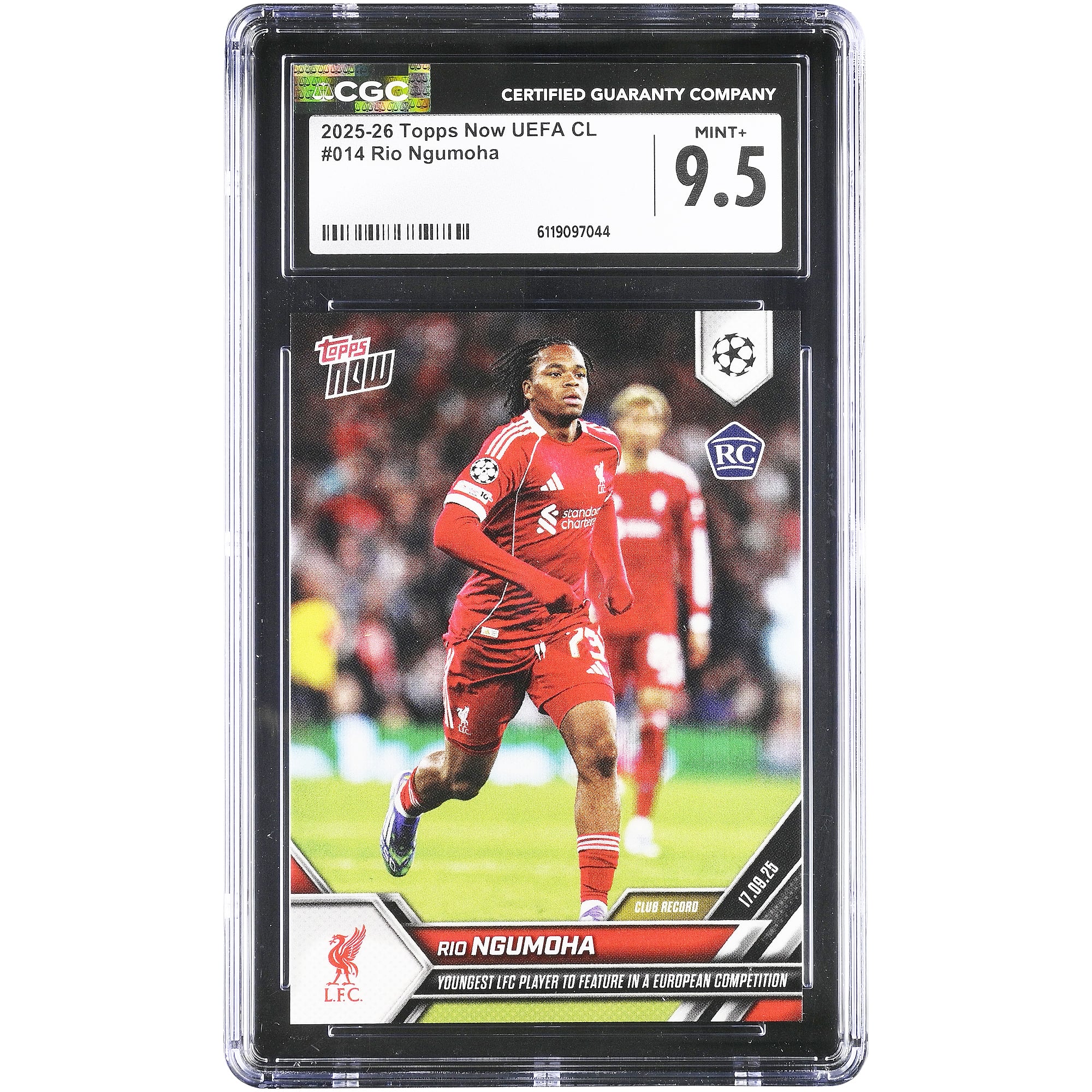 Rio Ngumoha Liverpool 2025-26 Topps Now UEFA CL Plus jeune joueur du LFC à participer à une compétition européenne #14 Carte de recrue authentifiée CGC 9.5