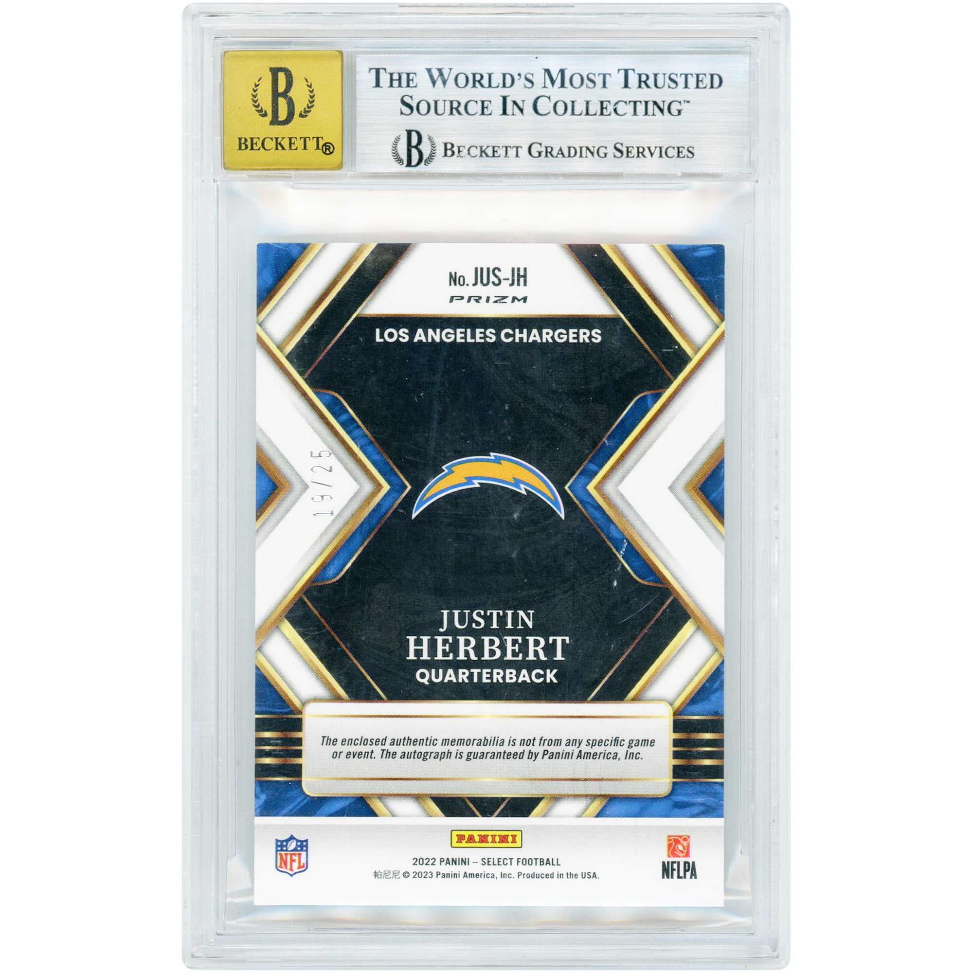 Carte autographiée de Justin Herbert (Los Angeles Chargers) - Panini Select Jumbo Swatches 2022, Tri-Color Jersey Relic Tie-Dye Prizm #JUS-JH #19/25, authentifiée BGS 8/10