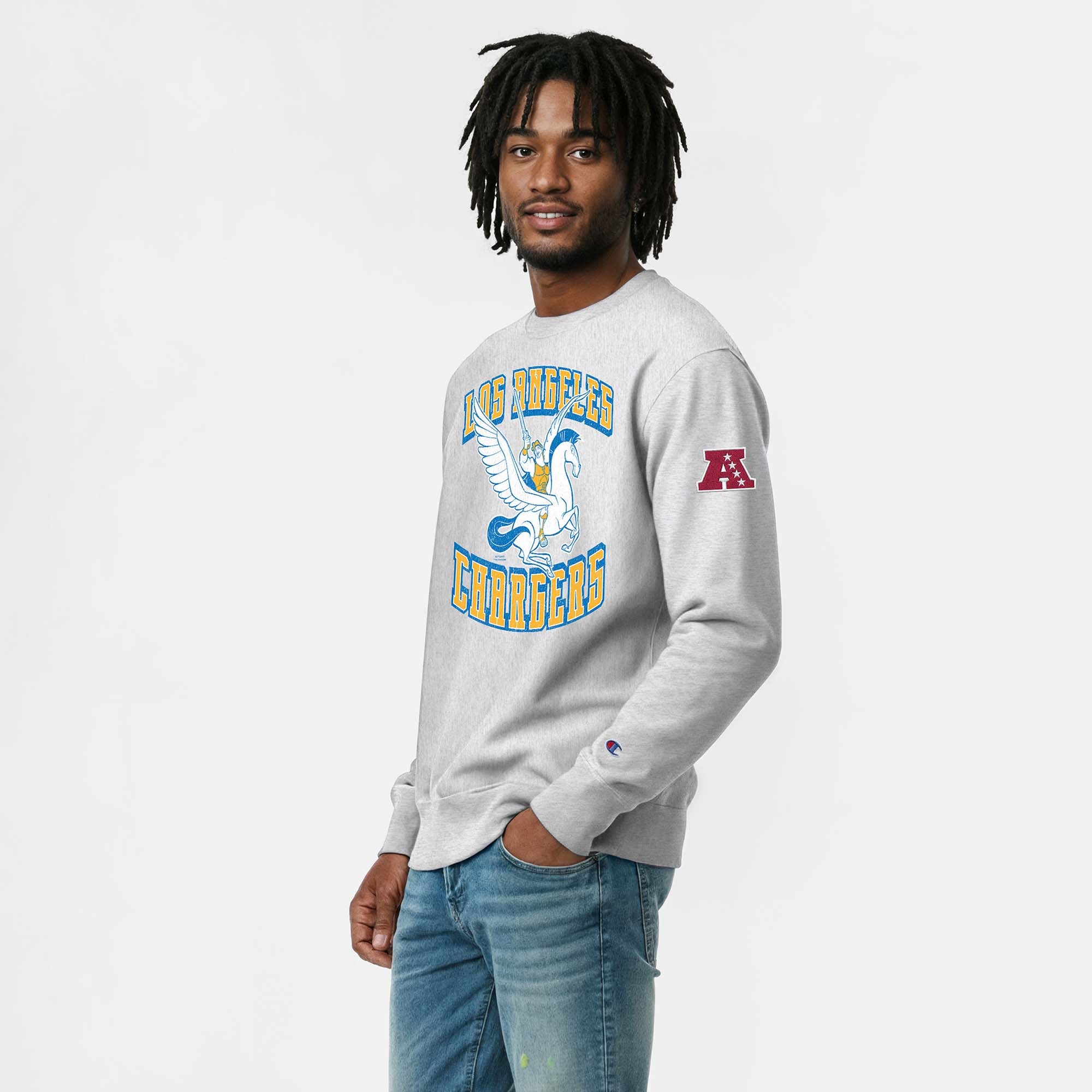 Sweat-shirt homme Disney x Champion gris chiné Los Angeles Chargers Hercule et Pégase à tissage inversé