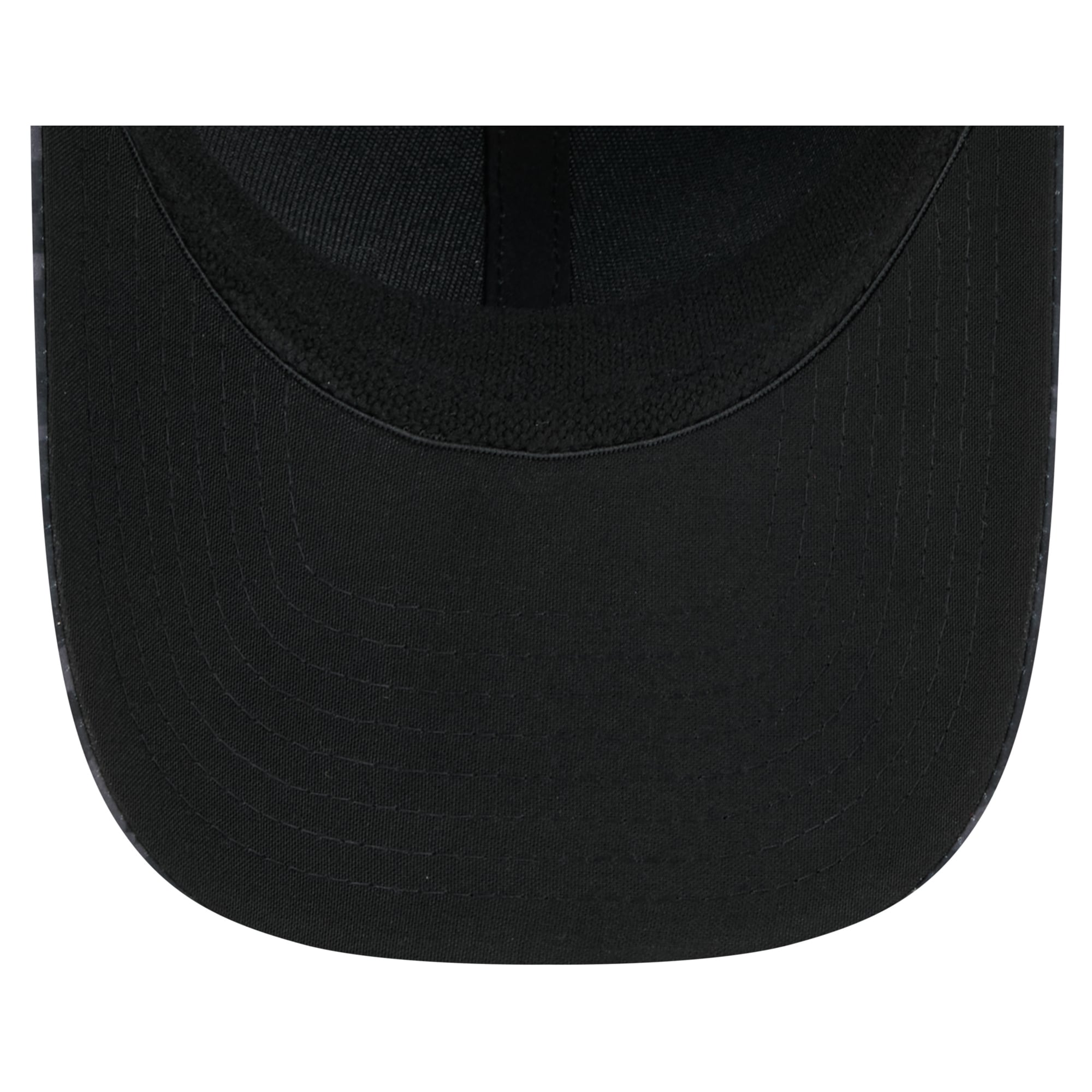 Casquette extensible New Era noire pour homme Los Angeles Chargers 2026 Salute To Service 39THIRTY M-Crown