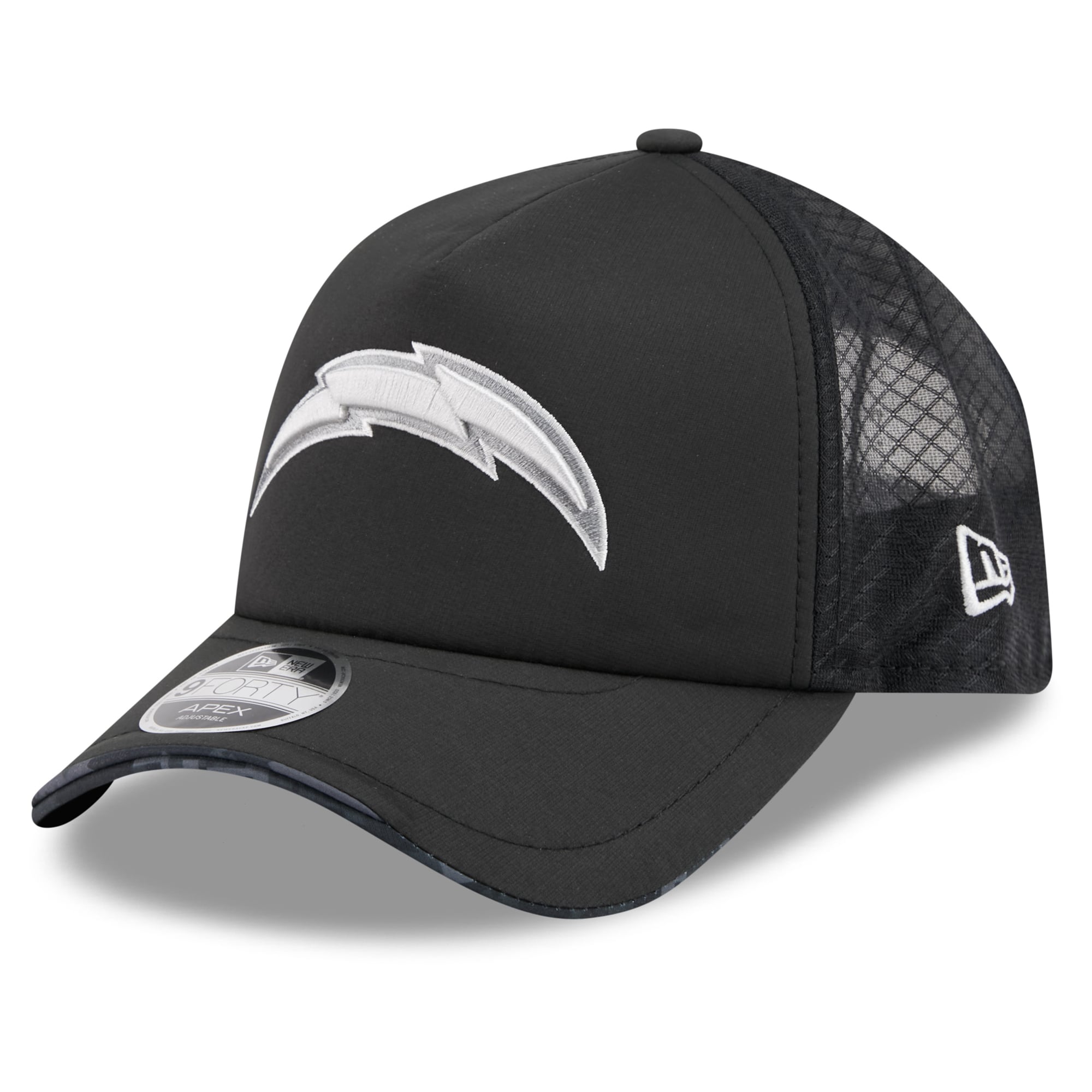 Men's New Era Black Los Angeles Chargers 2026 Salute To Service Apex 9FORTY Adjustable Trucker Hat
