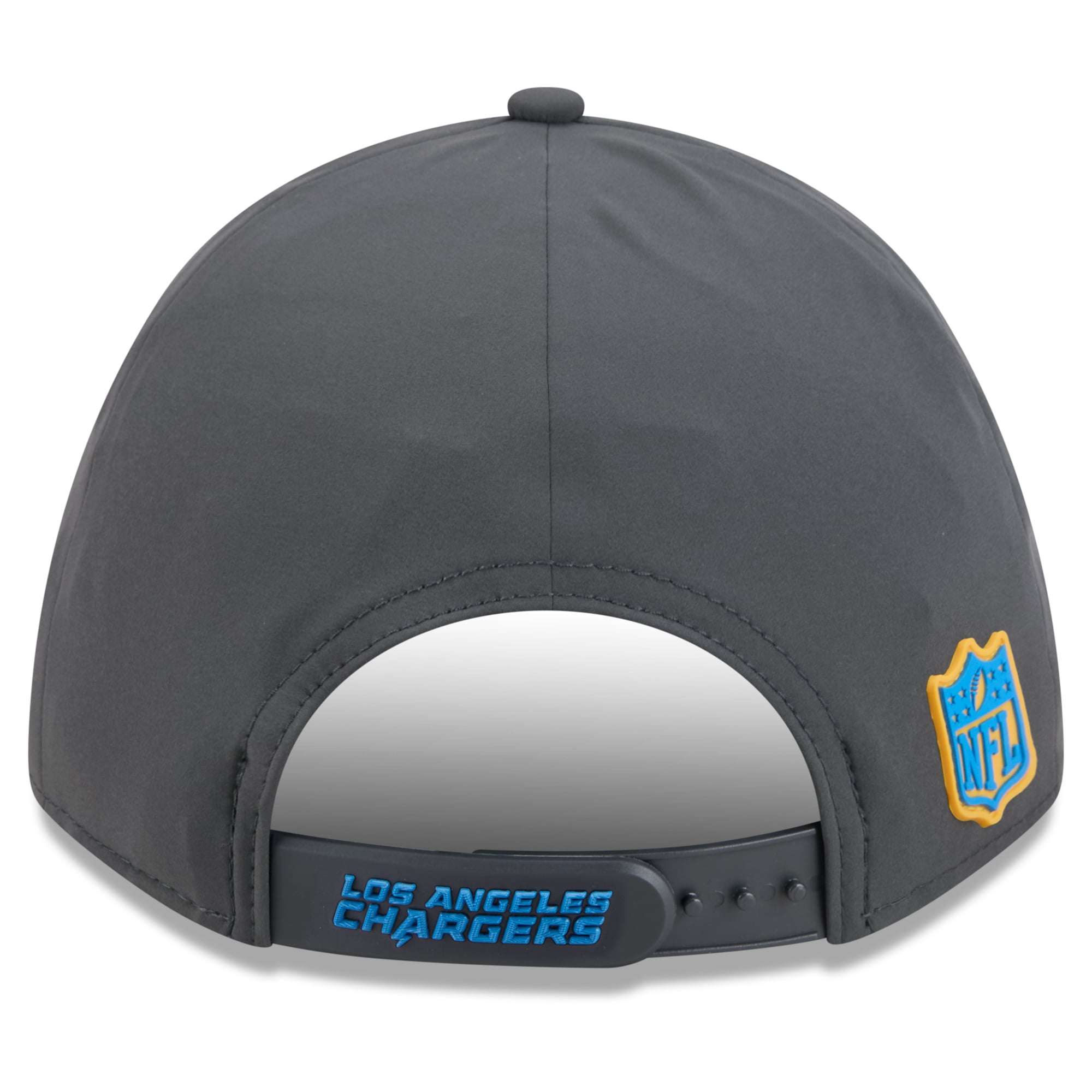 Casquette ajustable New Era Charcoal Los Angeles Chargers 2026 Sideline pour temps froid 9FORTY M-Crown