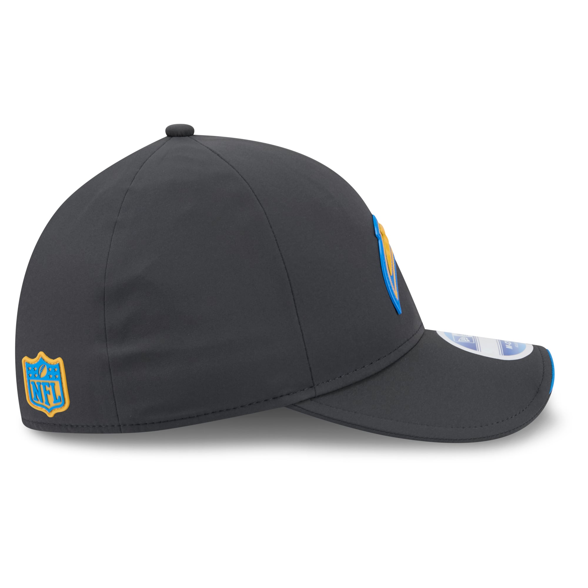 Casquette ajustable New Era Charcoal Los Angeles Chargers 2026 Sideline pour temps froid 9FORTY M-Crown