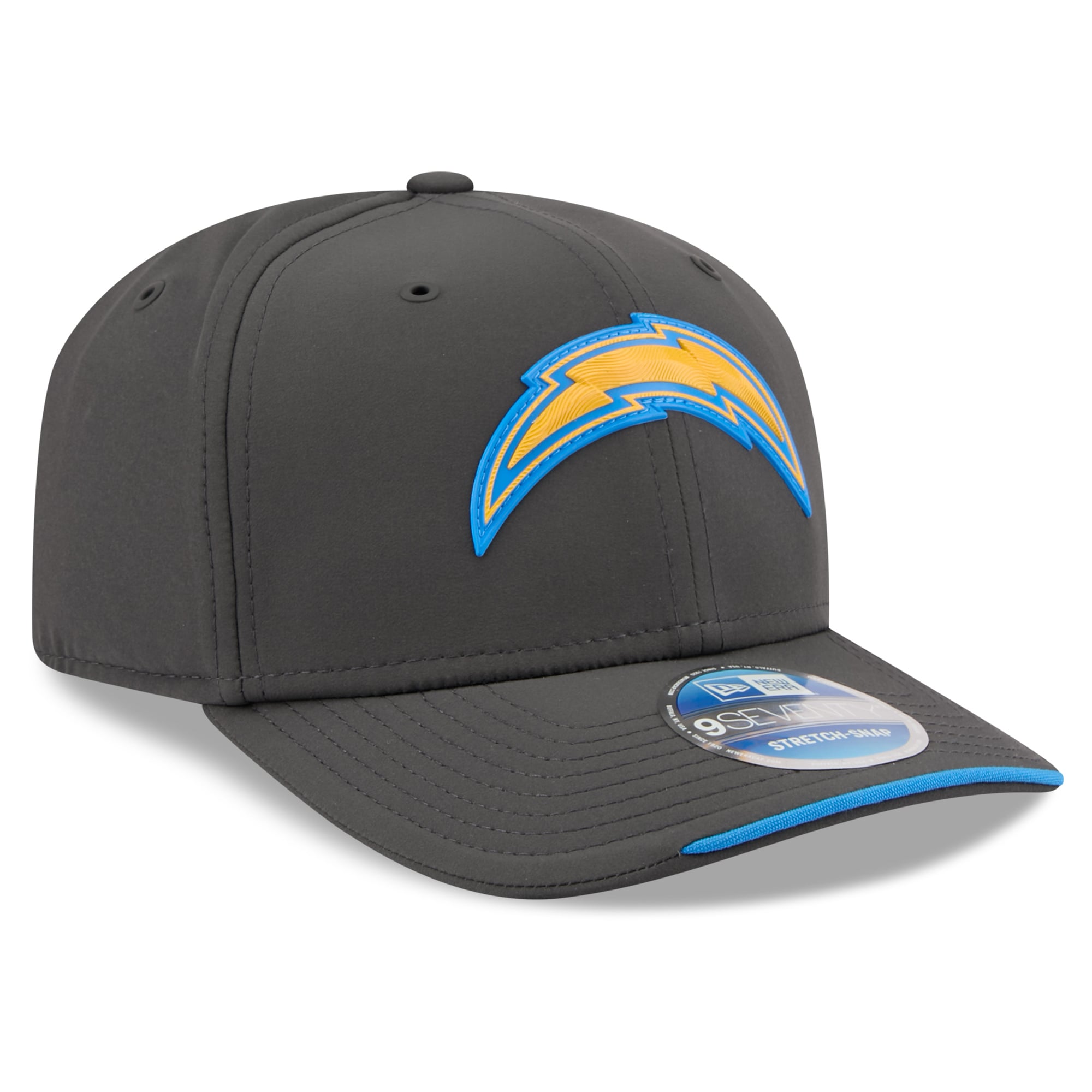 Casquette ajustable New Era Charcoal Los Angeles Chargers 2026 Sideline pour temps froid 9SEVENTY