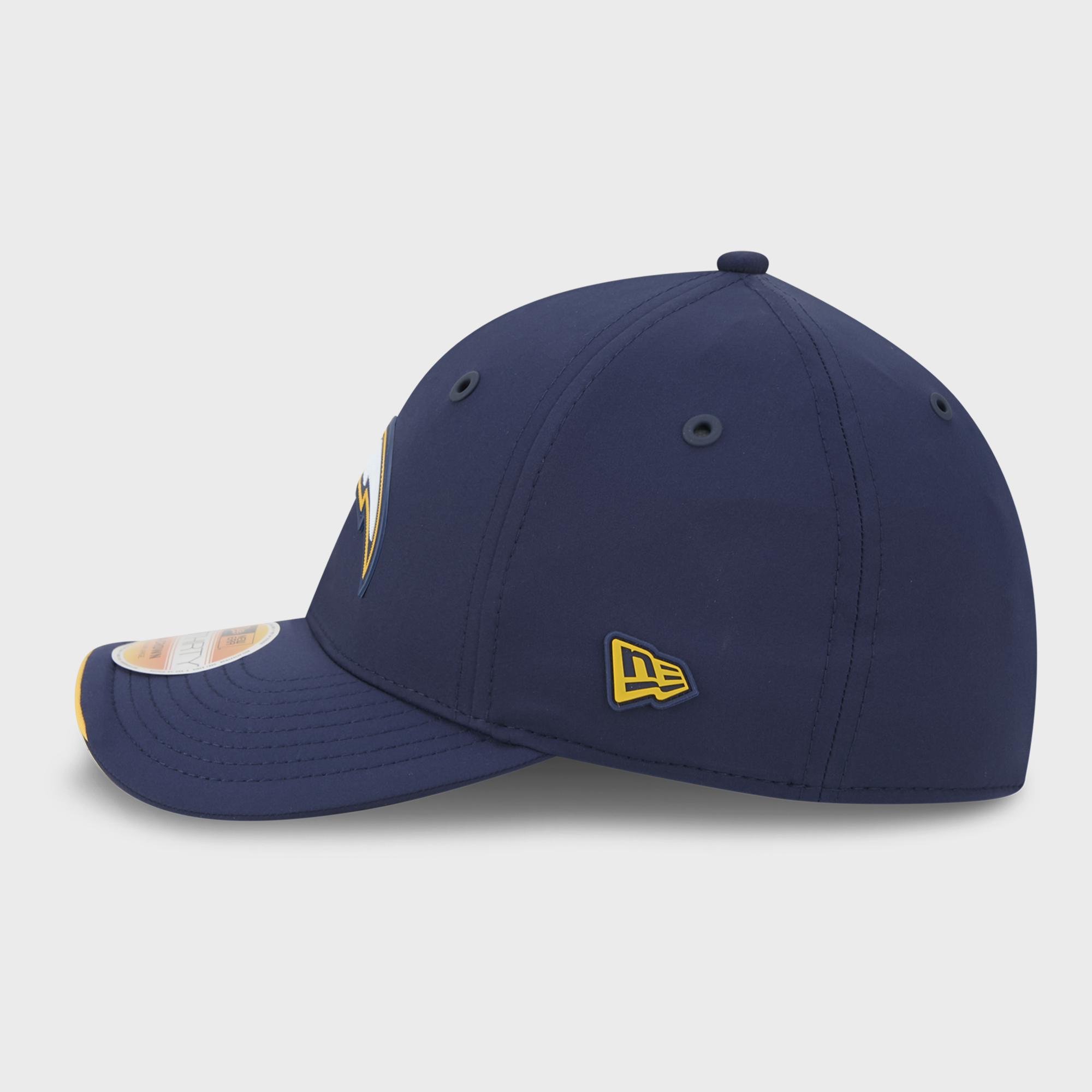Casquette New Era bleu marine Los Angeles Chargers 2026 Sideline 39THIRTY M-Crown Flex pour homme