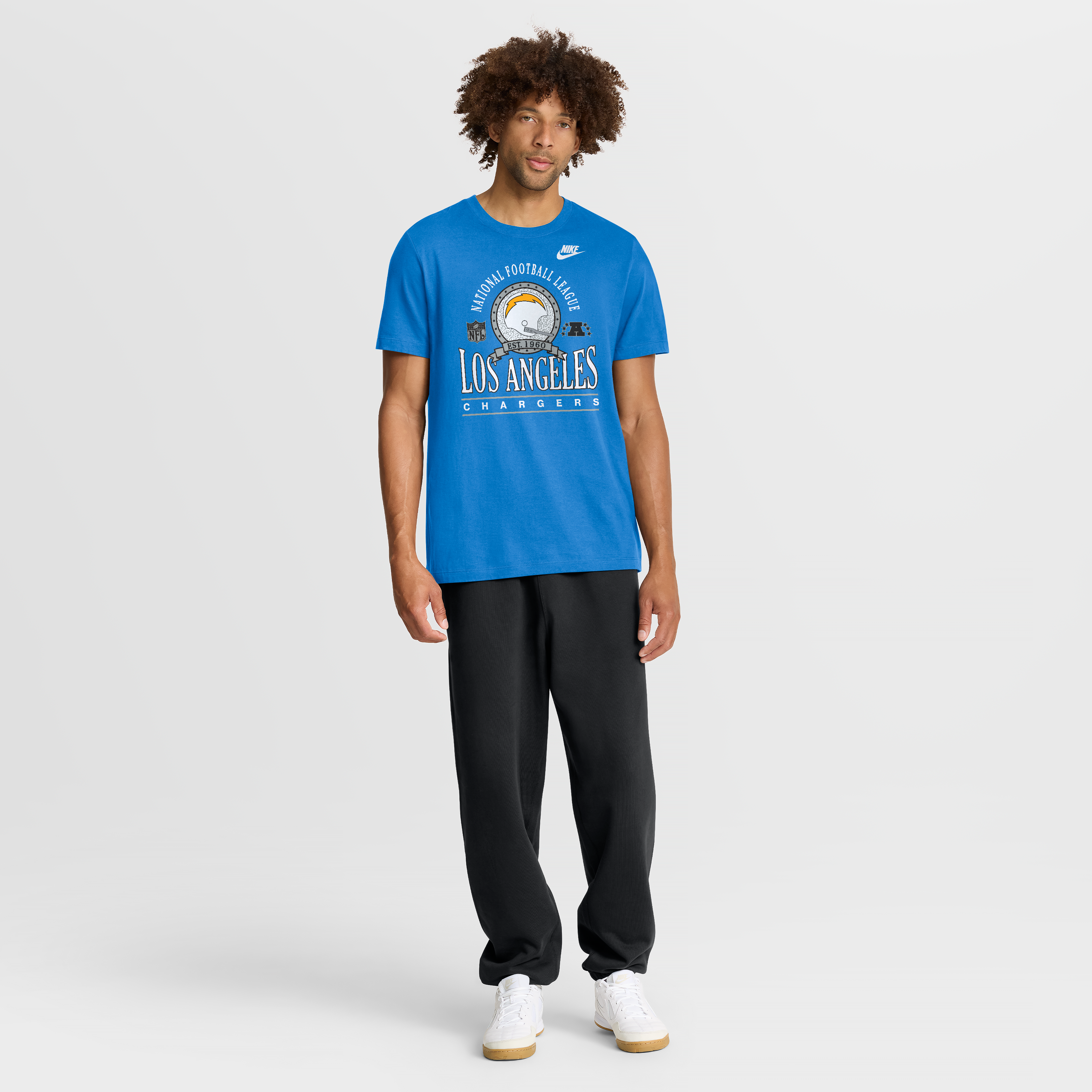 T-shirt en coton essentiel Nike bleu poudre pour homme, Los Angeles Chargers Rewind Team Spirit.