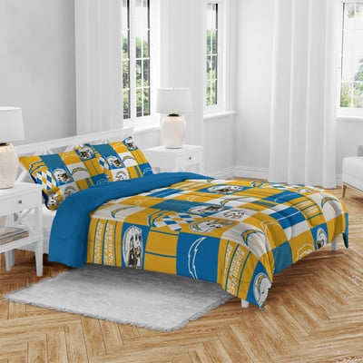 Los Angeles Chargers Pegasus Patchwork Plaid Three-Piece Full/Queen Bed in a Bag Set