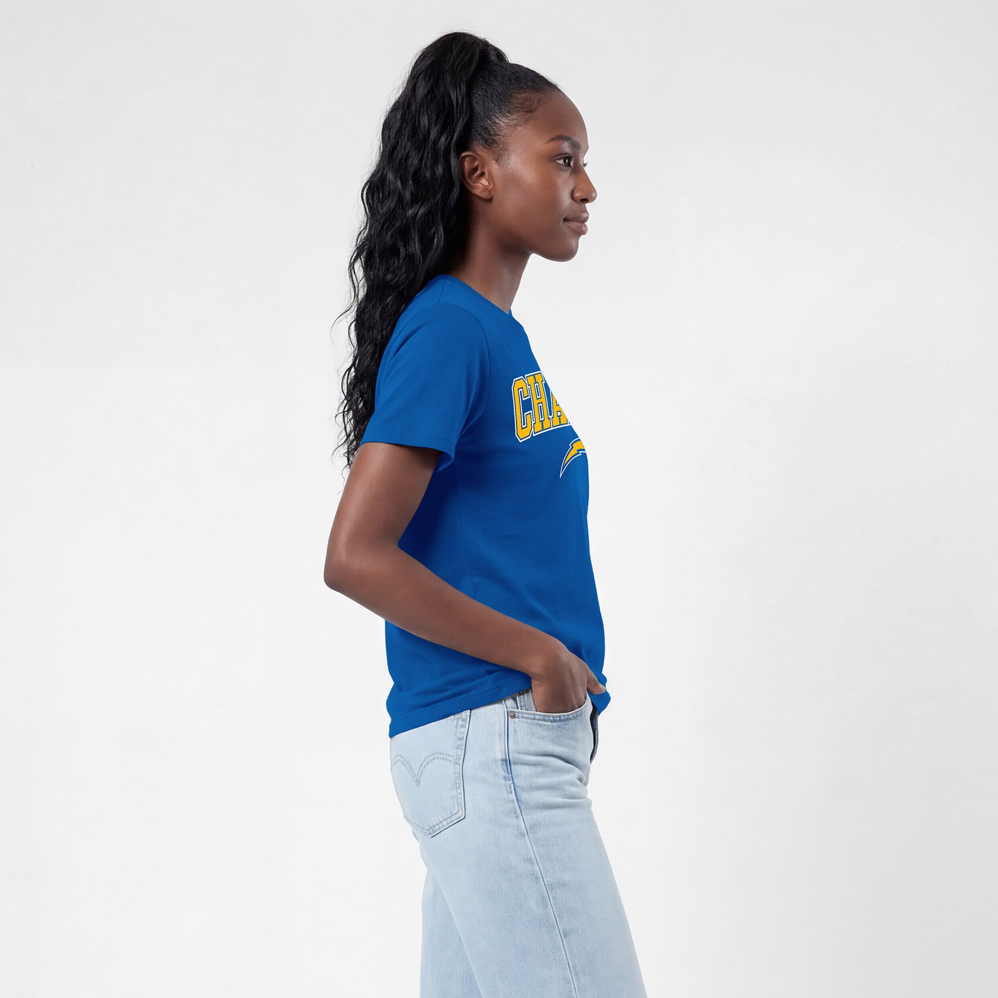 T-shirt Champion Royal Los Angeles Chargers pour femmes avec logo arqué