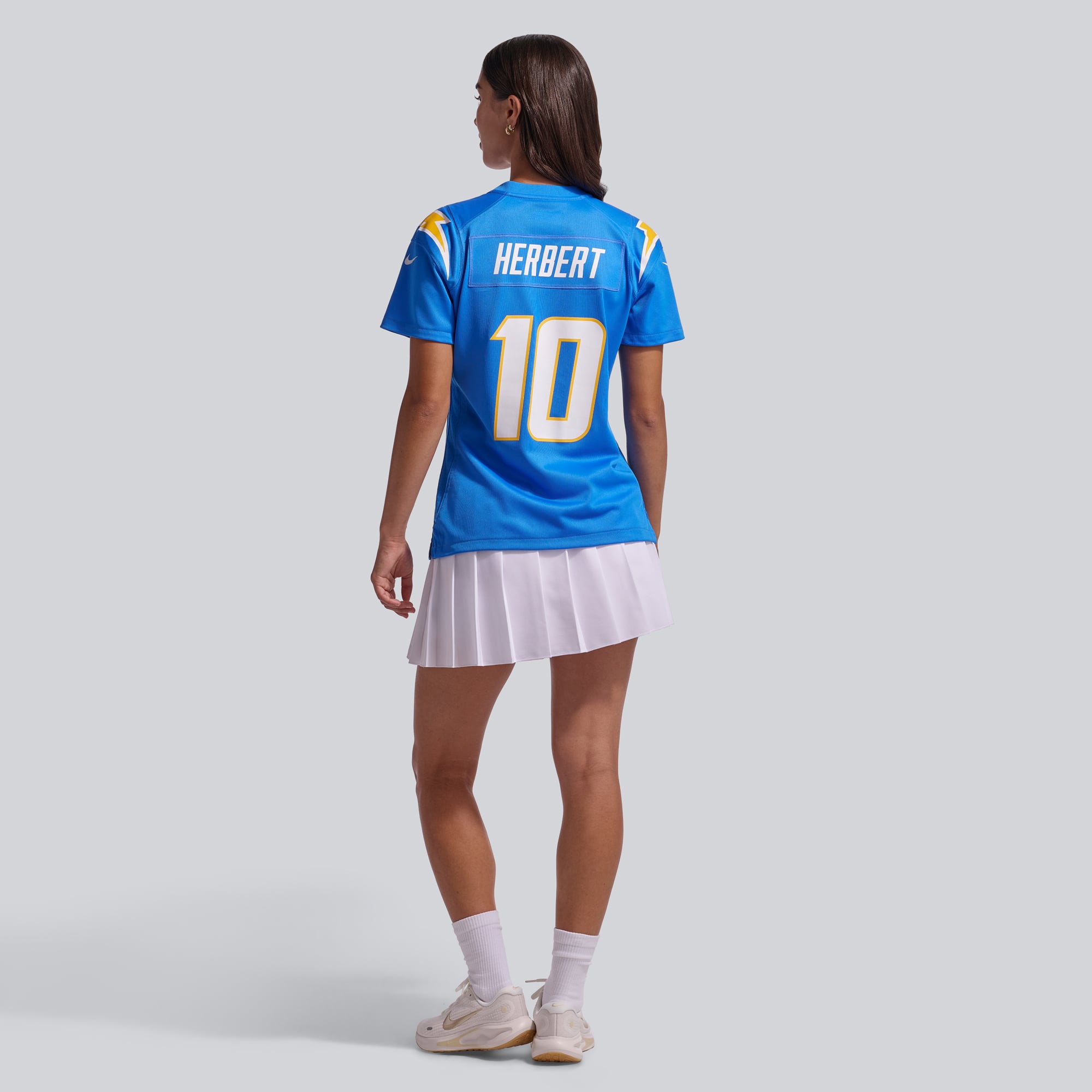Maillot de match joueur des Chargers Los Angeles Nike Justin Herbert bleu poudré pour femme