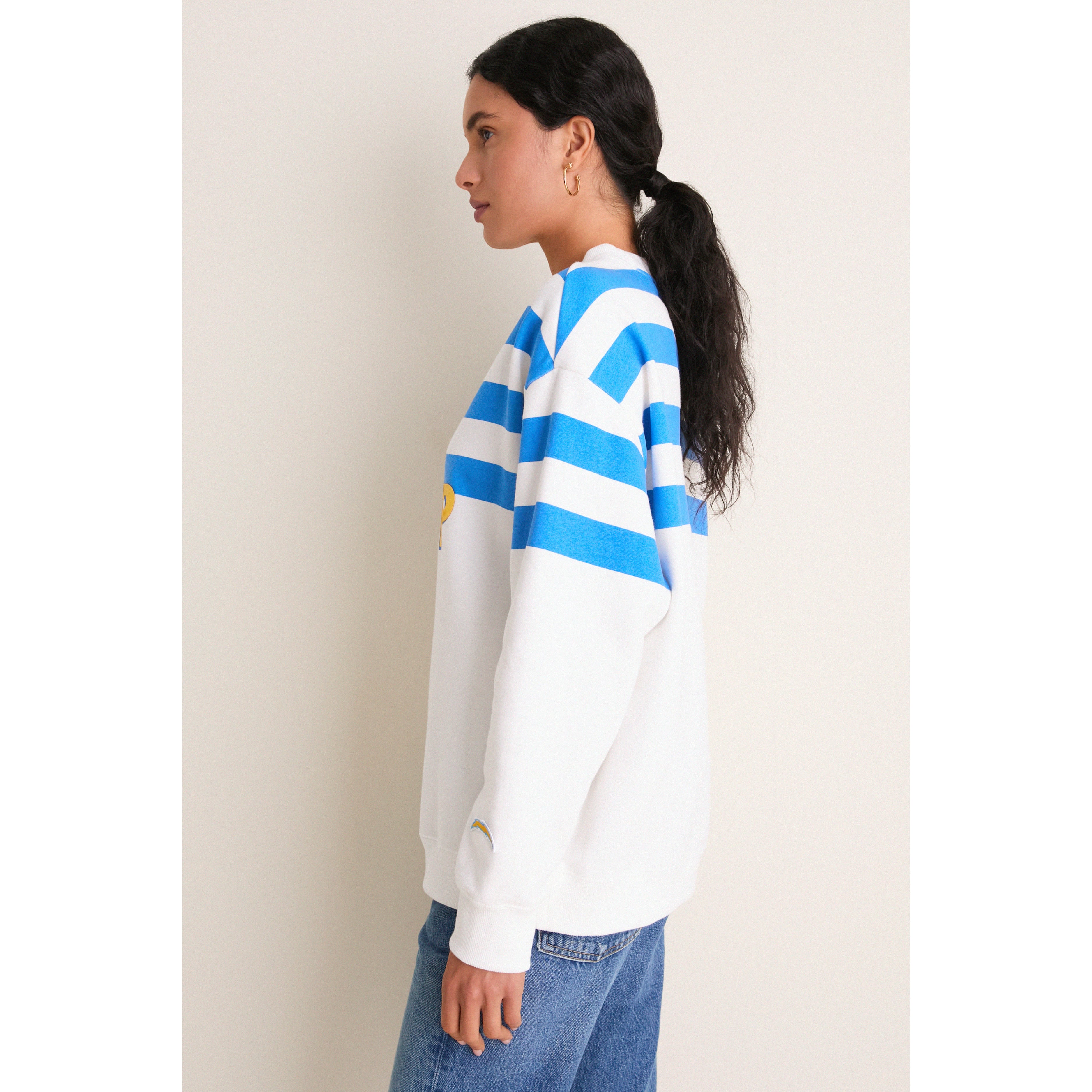 Sweat-shirt rayé blanc/bleu ciel pour femme Tuckernuck des Chargers de Los Angeles