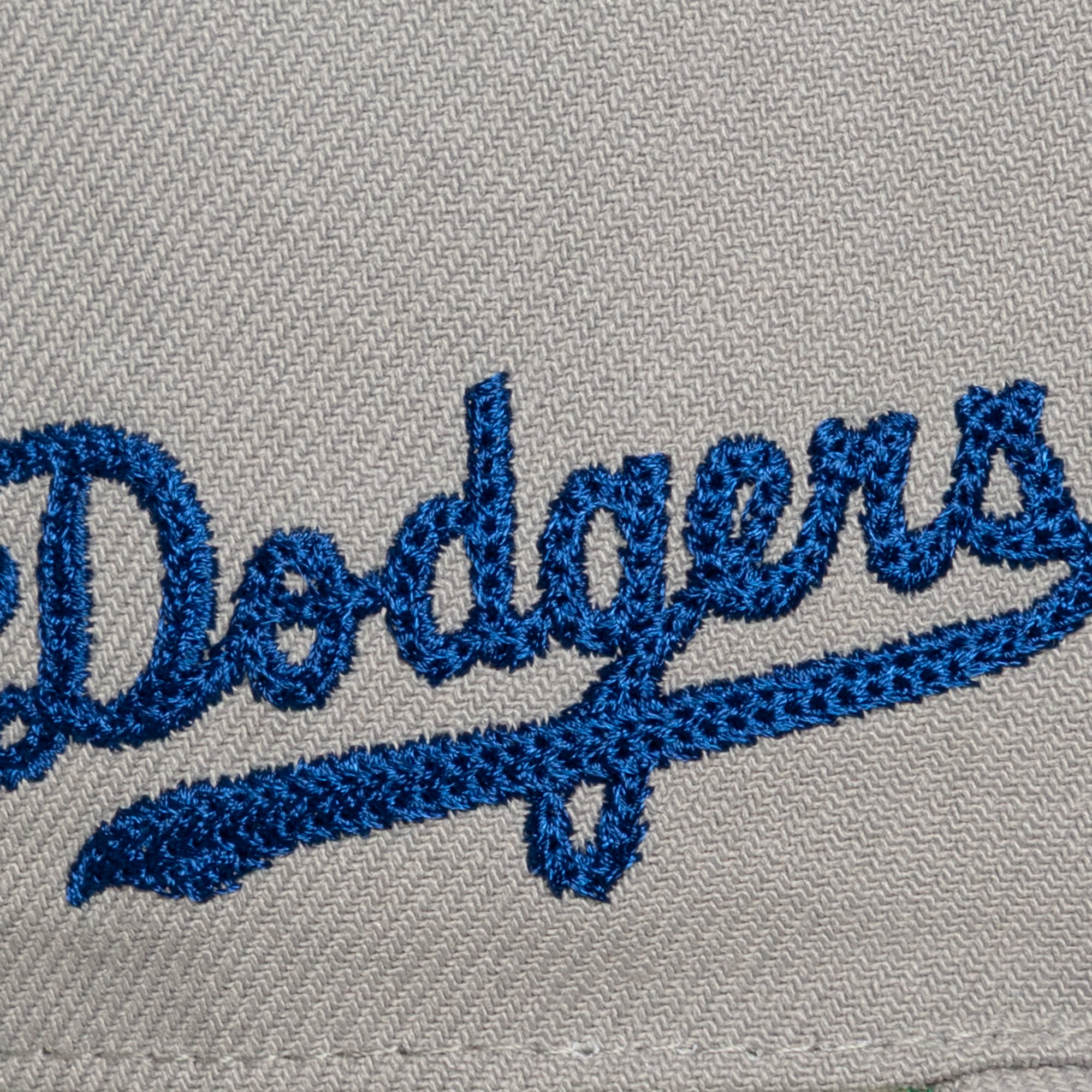 Men's Mitchell & Ness Gray Los Angeles Dodgers Secondary Pro Snapback Hat
