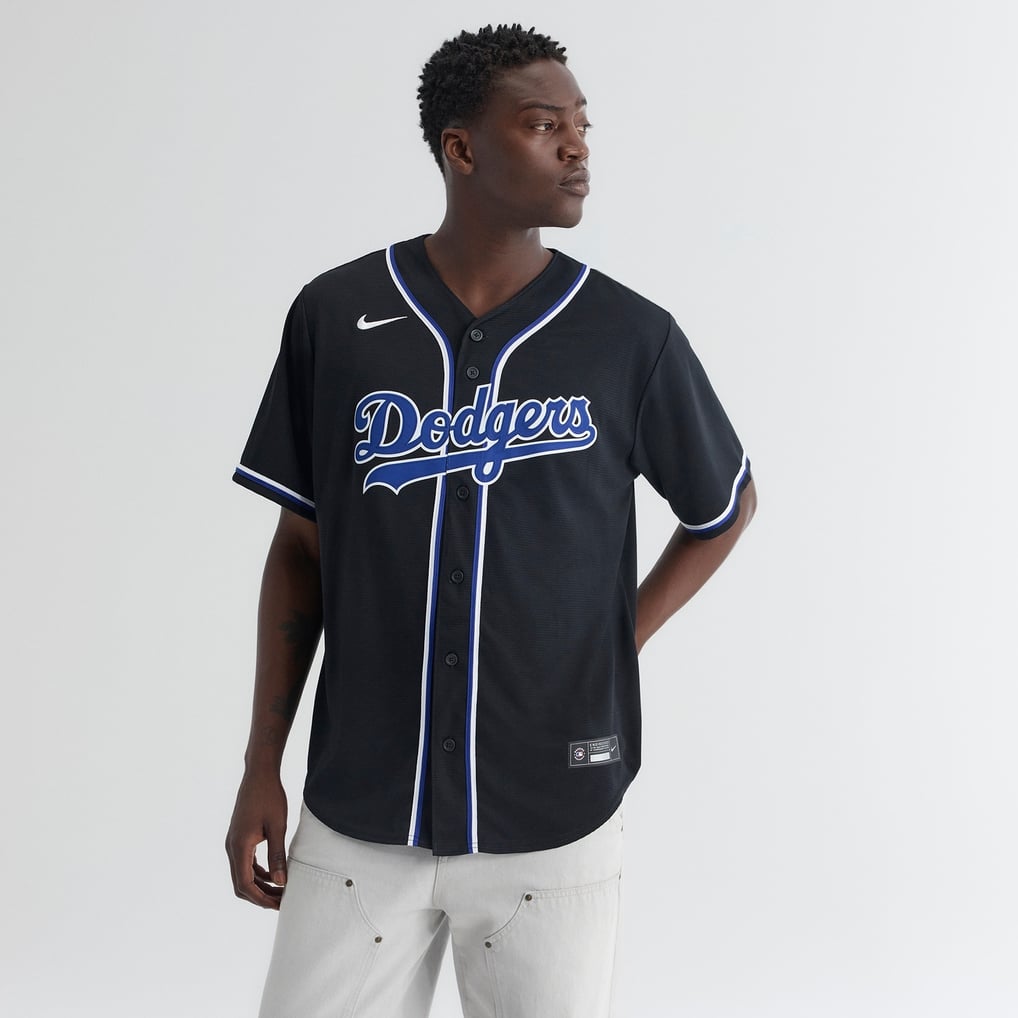 NIKE ドジャース ムーキー・ベッツ ユニフォーム ブラックアウトジャージ