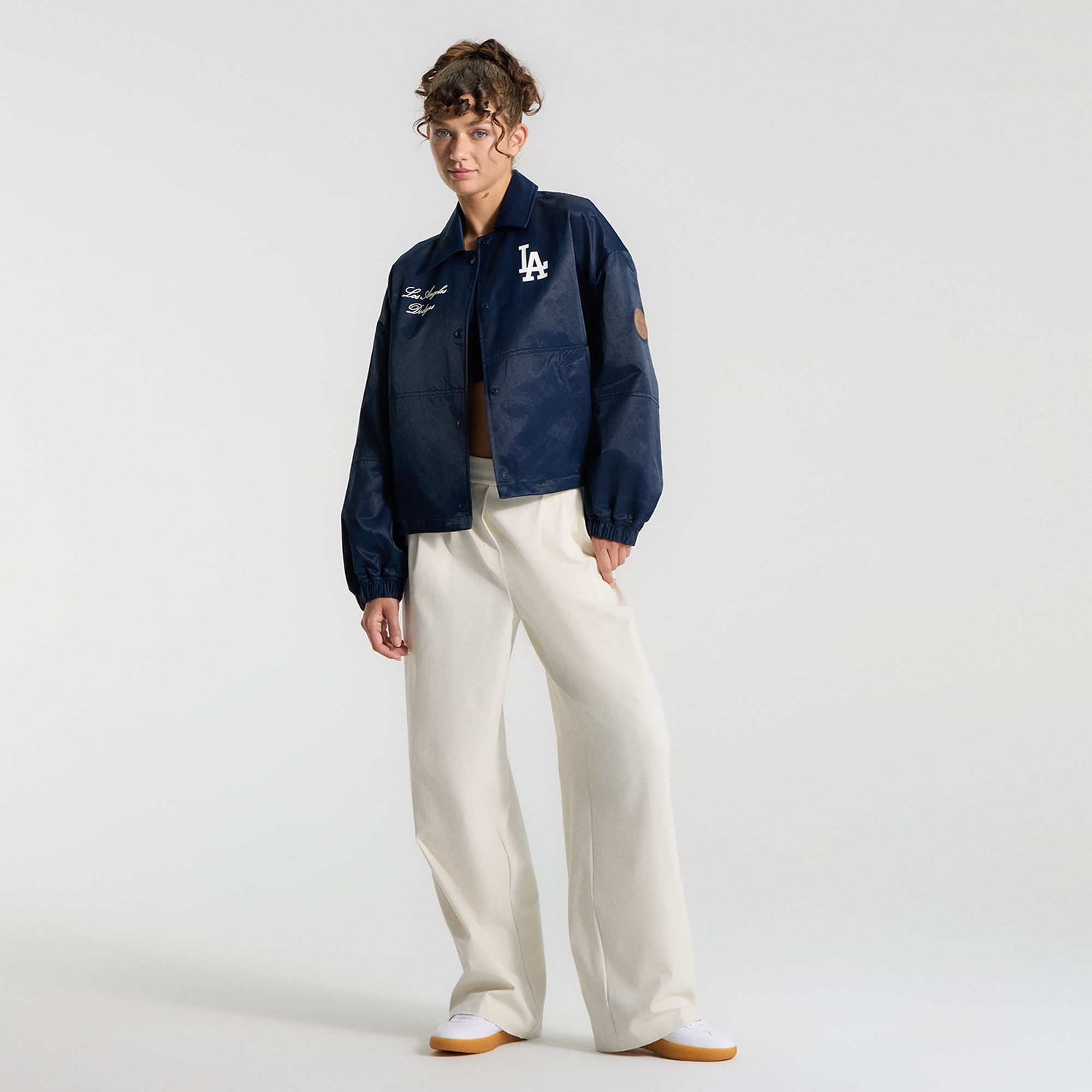 Veste d'entraîneur lululemon True Navy Los Angeles Dodgers pour femme