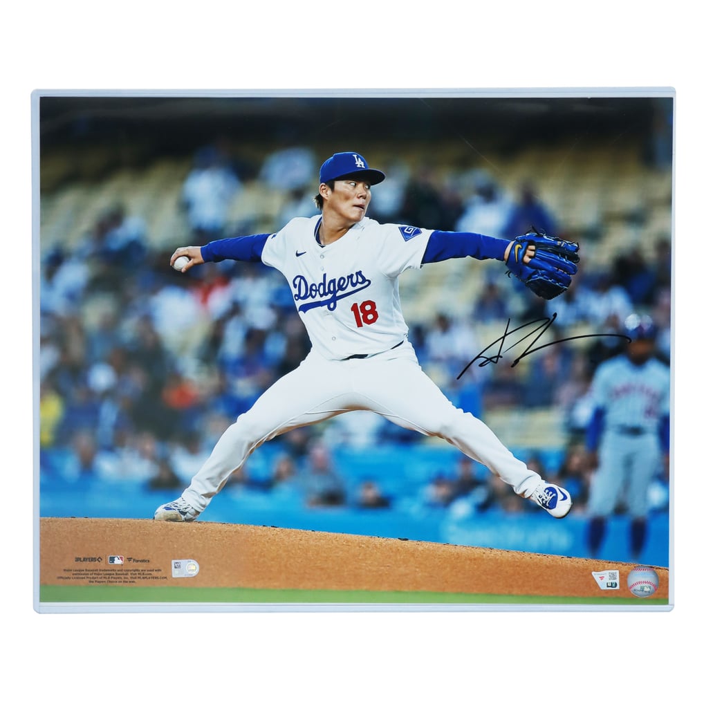 Fanatics Authentic ドジャース 山本由伸 直筆サイン入り 16 × 20 