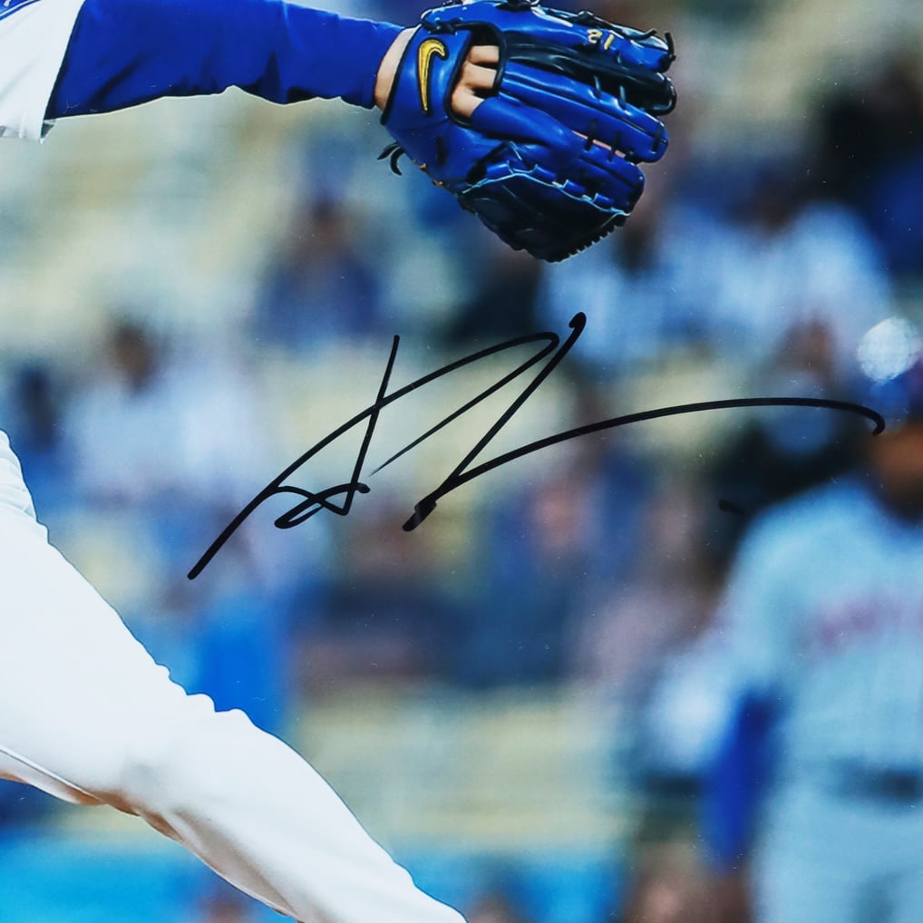 Fanatics Authentic ドジャース 山本由伸 直筆サイン入り 16 × 20 