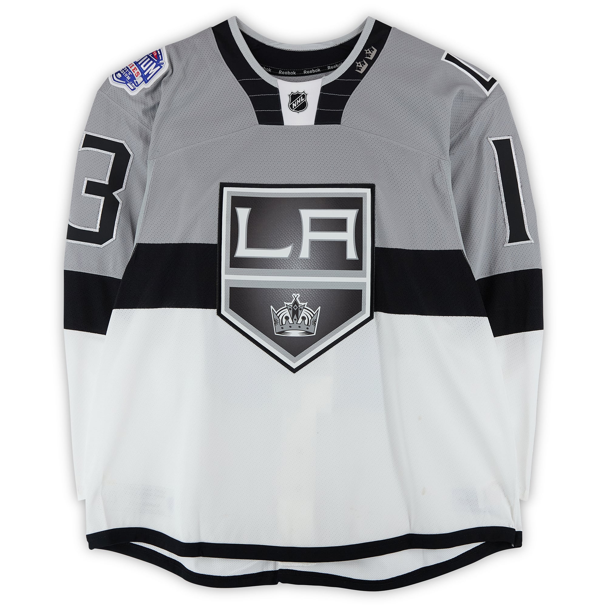 Maillot blanc n° 13 porté par Kyle Clifford lors de l'entraînement des Kings de Los Angeles contre les Sharks de San Jose le 21 février 2015