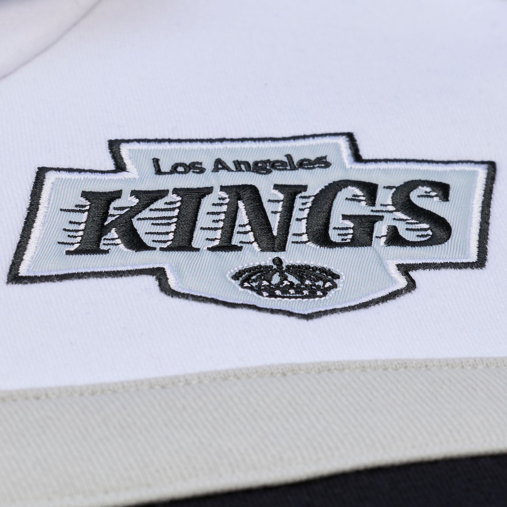 Men's Mitchell & Ness Black Los Angeles Kings Head Coach Hoodie
