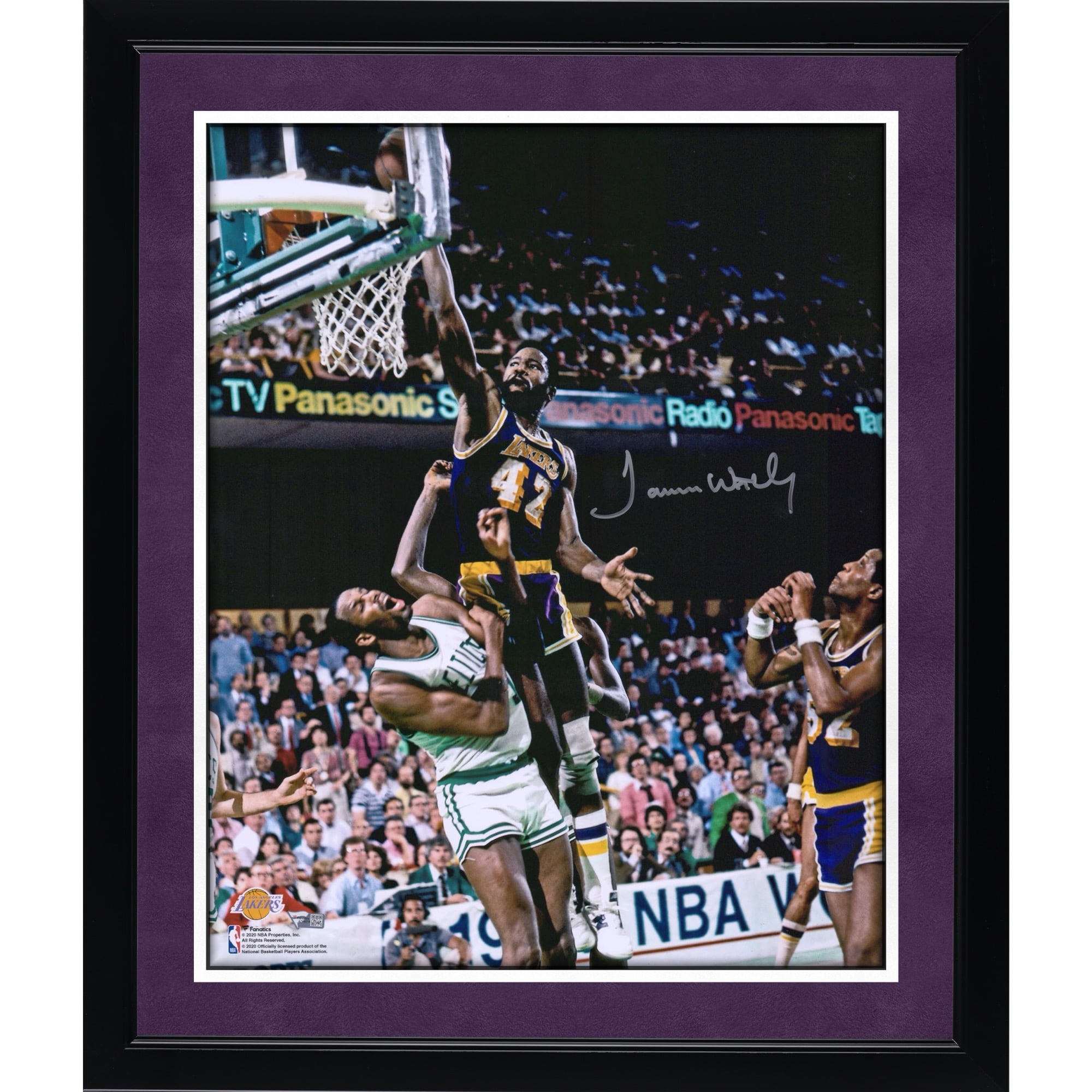 James Worthy Los Angeles Lakers Autographed 16" x 20" 1984 NBA Finals Dunk Photograph