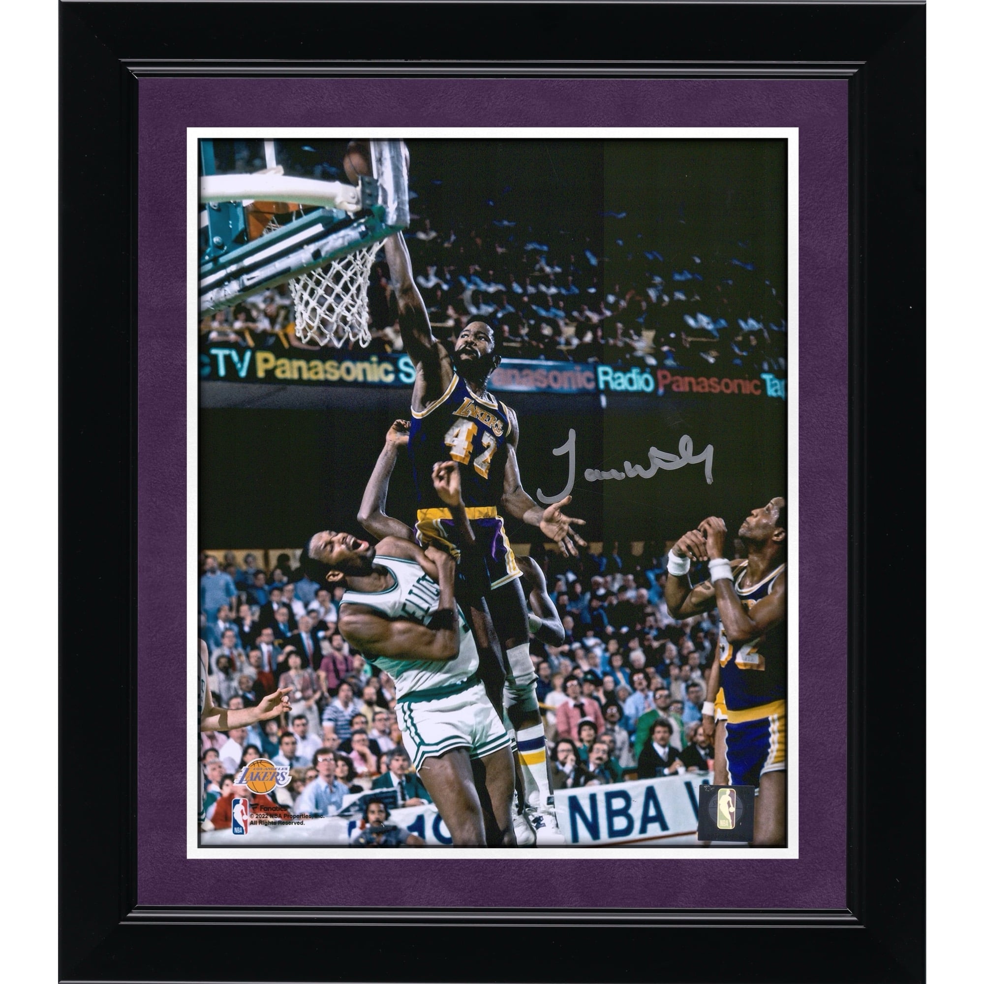 James Worthy Los Angeles Lakers Autographed 8" x 10" 1984 NBA Finals Dunk Photograph