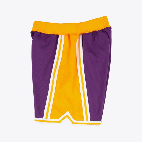 los-angeles-lakers-mitchell- 