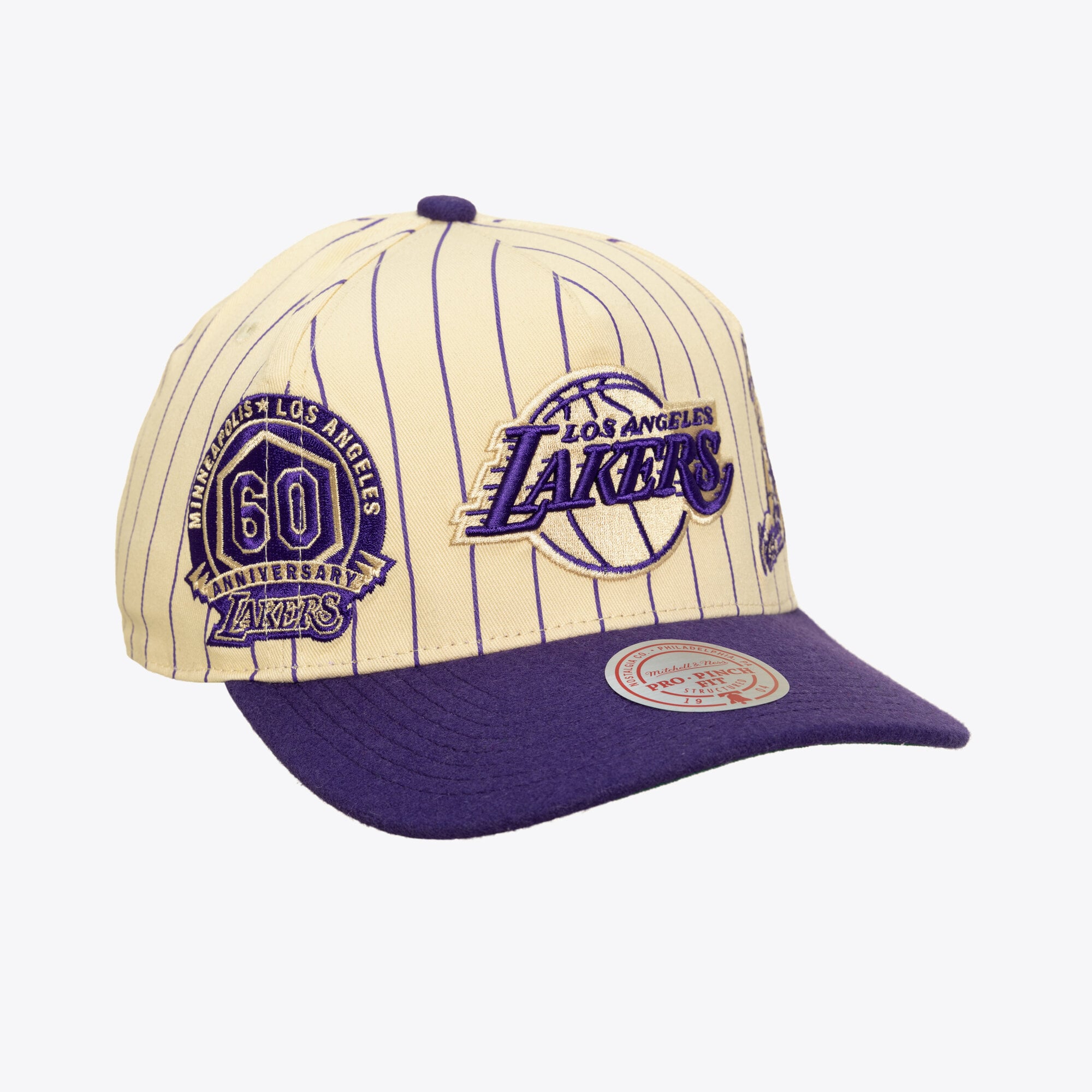 Casquette Mitchell & Ness crème Los Angeles Lakers Retro Roots Stripe Pro pour homme
