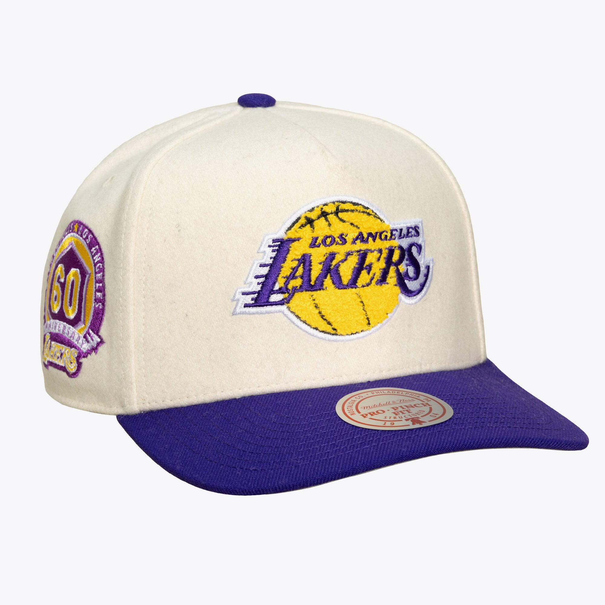 Unisex Mitchell & Ness Cream Los Angeles Lakers Cream Team Pro Adjustable Hat