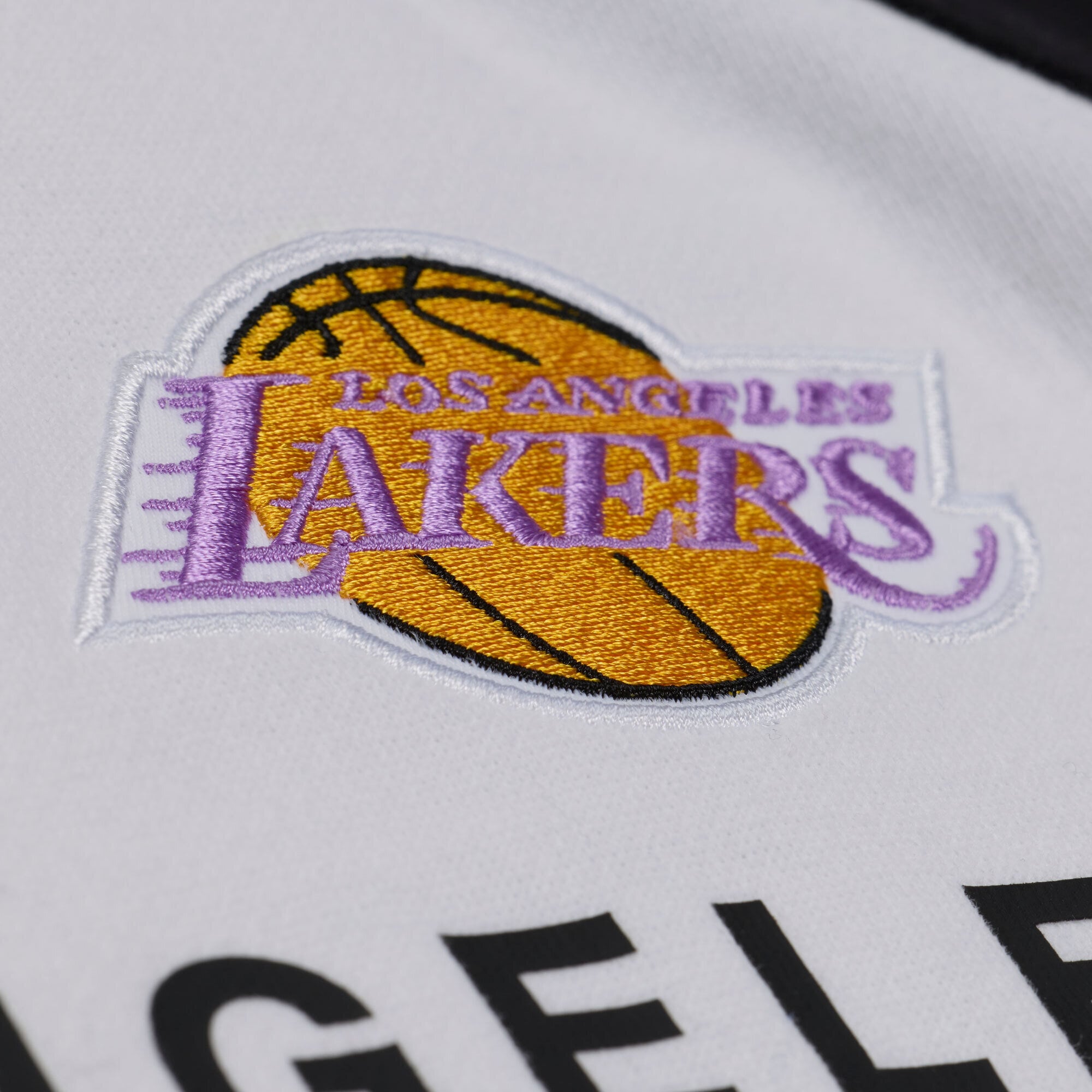 Sweat-shirt raglan léger Mitchell & Ness blanc/noir pour femme, modèle Los Angeles Lakers Head Coach