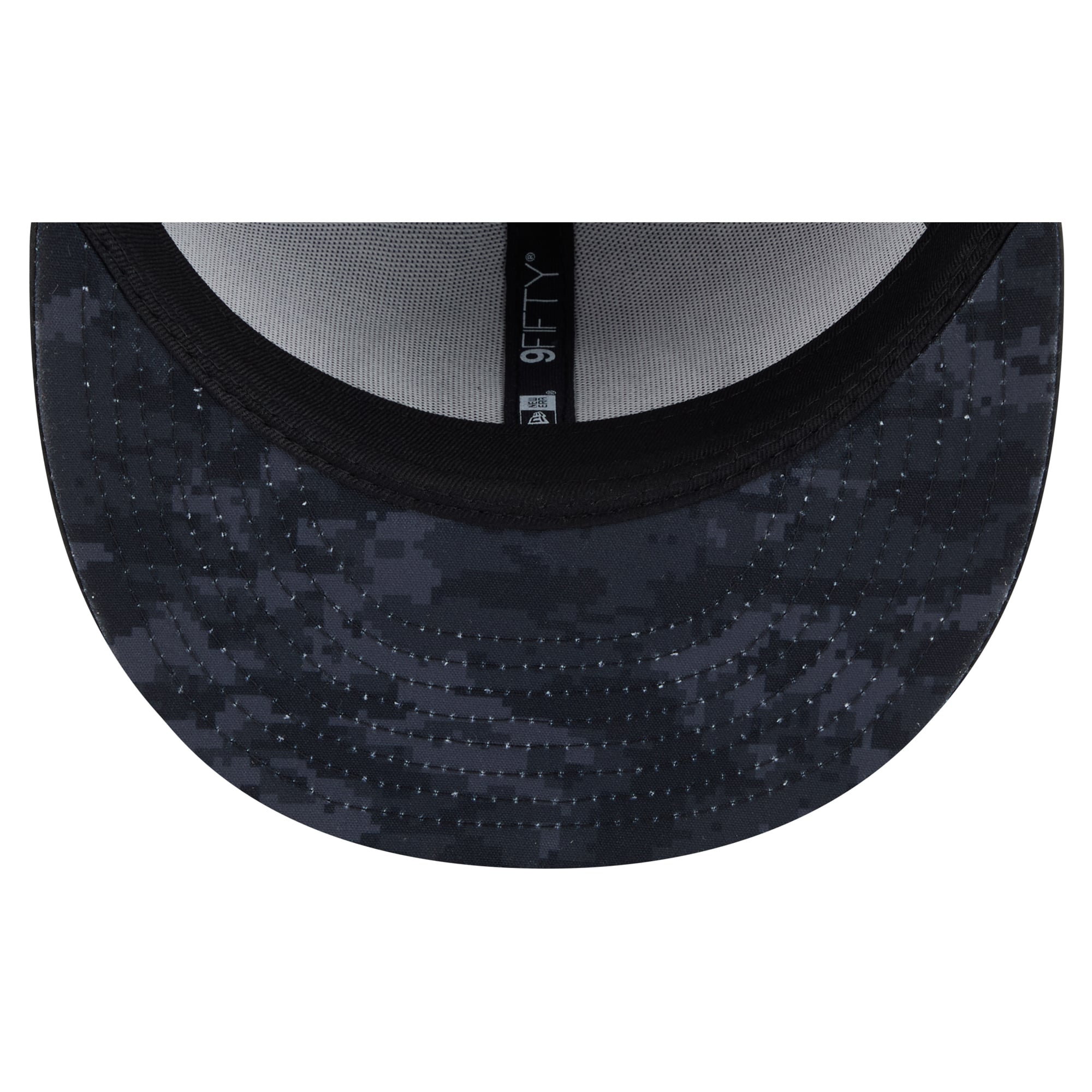 Men's New Era Black Los Angeles Rams 2026 Salute To Service 9FIFTY Snapback Hat