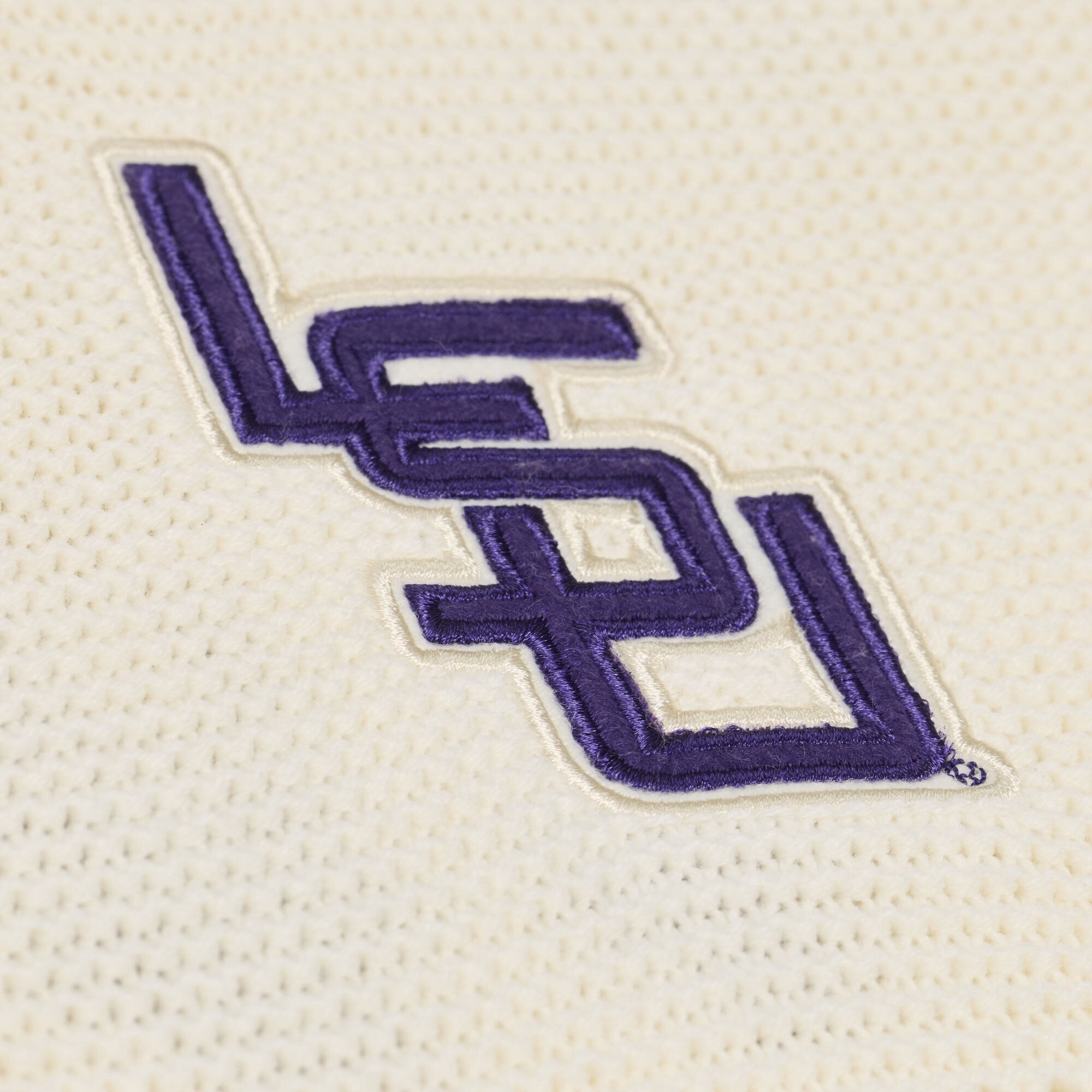 Pull unisexe Mitchell & Ness crème LSU Tigers Retro Roots