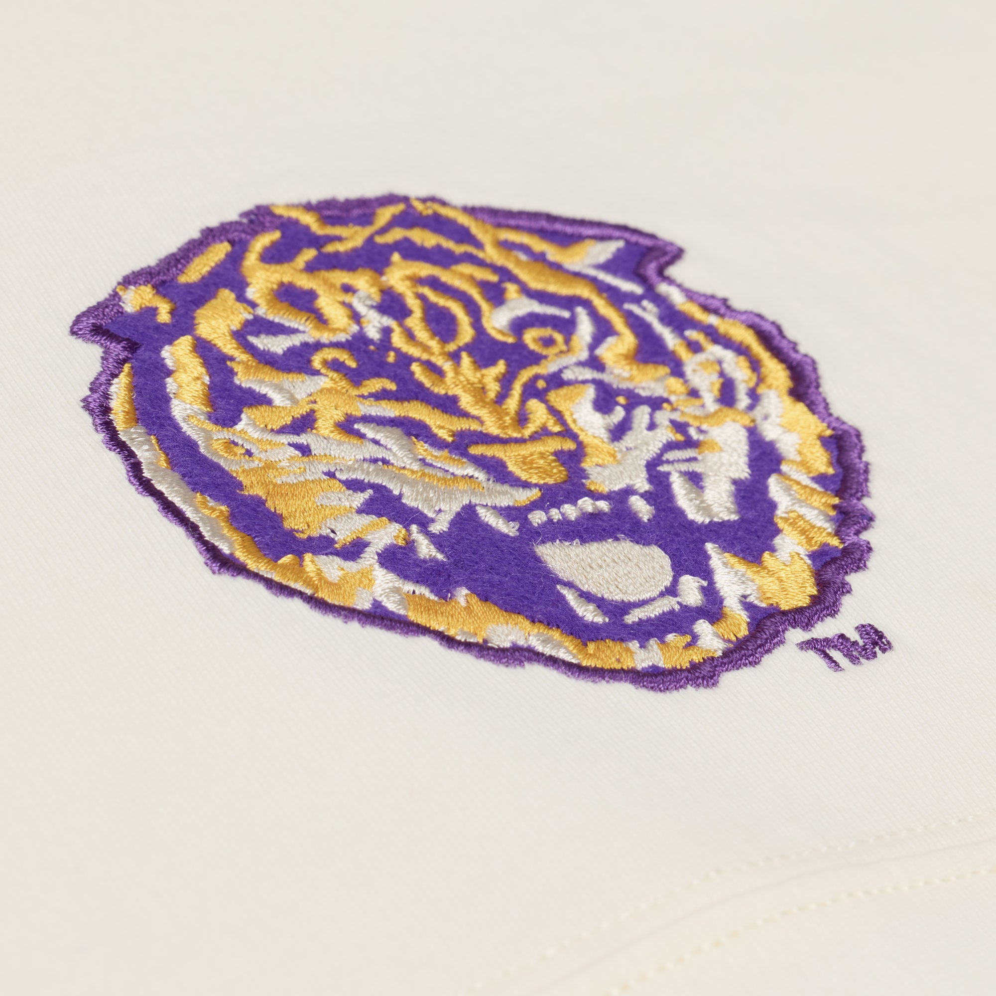 T-shirt oversize à manches 3/4 Mitchell & Ness crème pour femme, modèle LSU Tigers Retro Roots