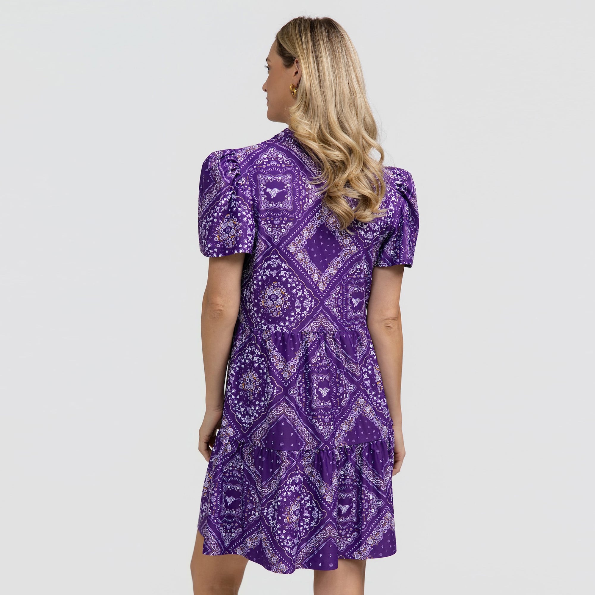 Robe à volants imprimée bandana violette Smith & Quinn pour femme, motif LSU Tigers