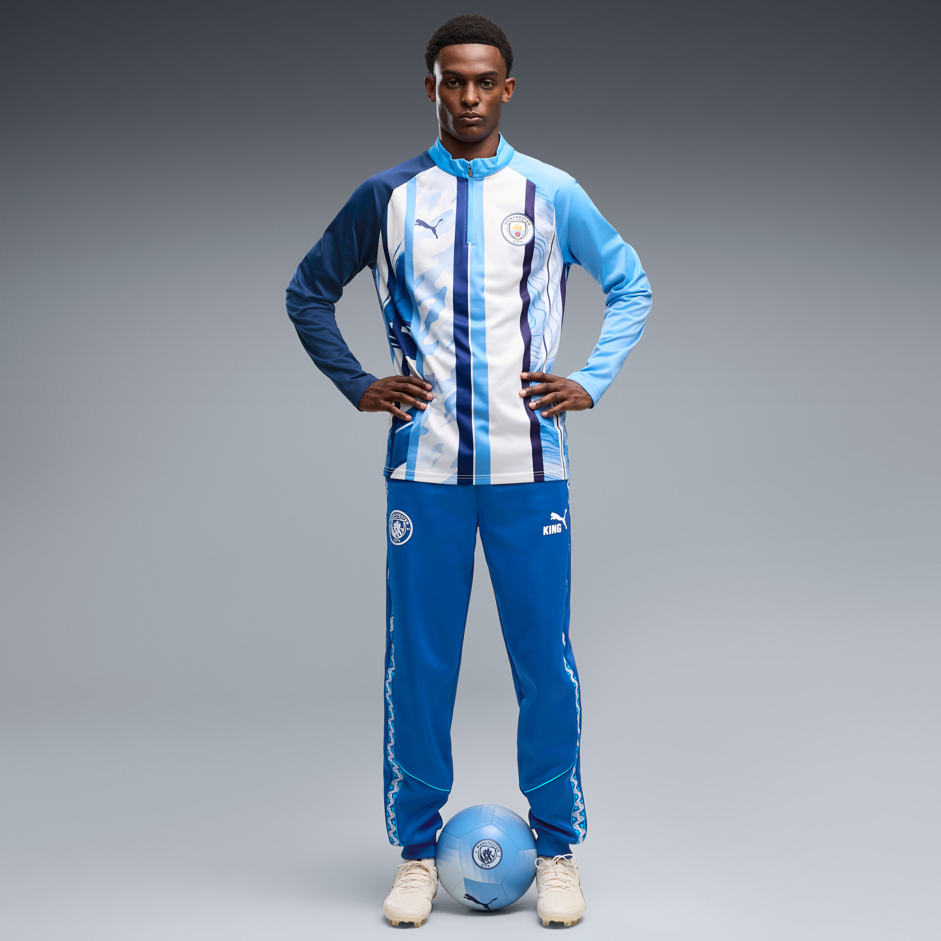 Men's Puma  Blue Manchester City 2026/27 Quarter-Zip Warm Up Top