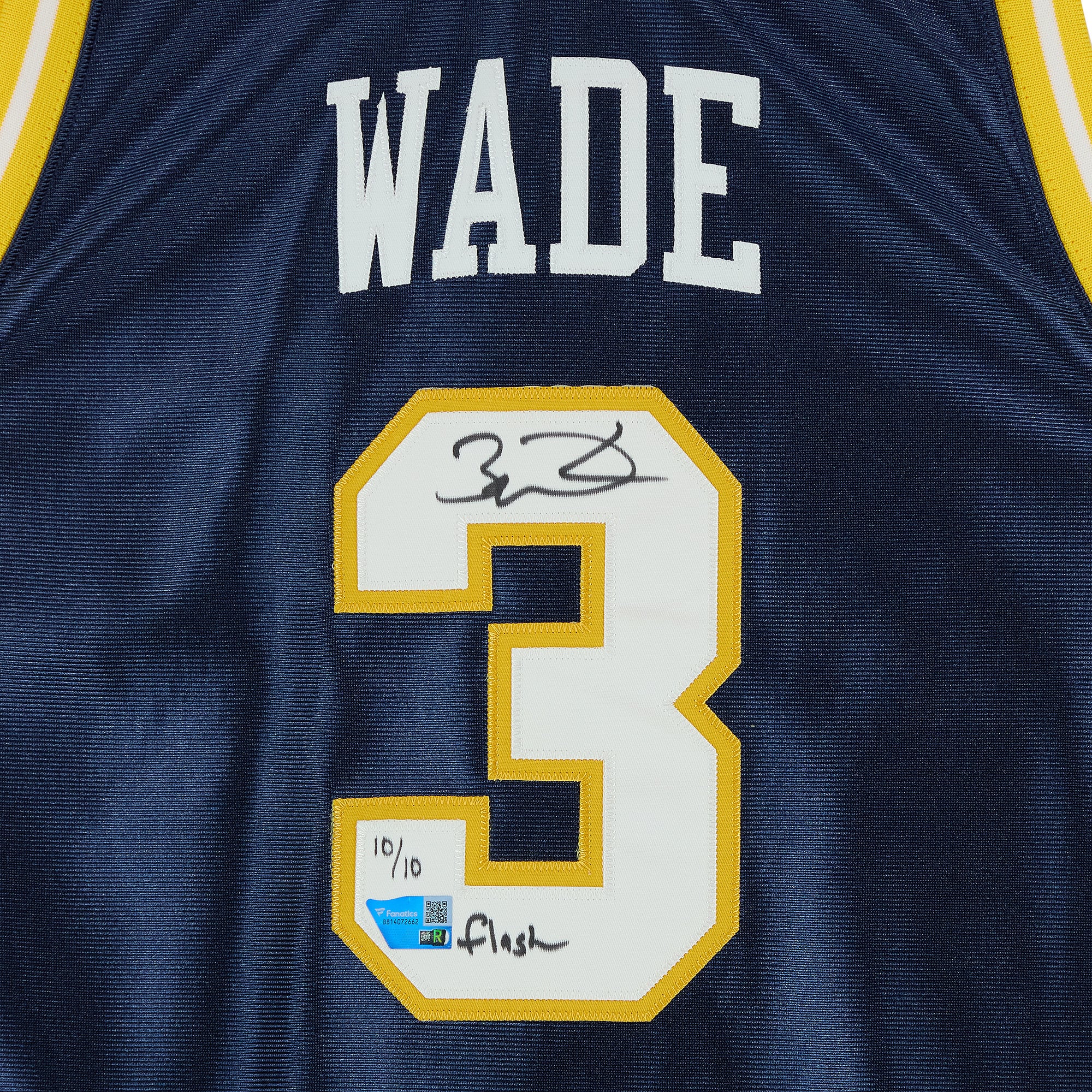 Maillot authentique Mitchell & Ness bleu marine 2002, autographié par Dwyane Wade des Marquette Golden Eagles, avec inscription « Flash » - Édition limitée n° 10/10