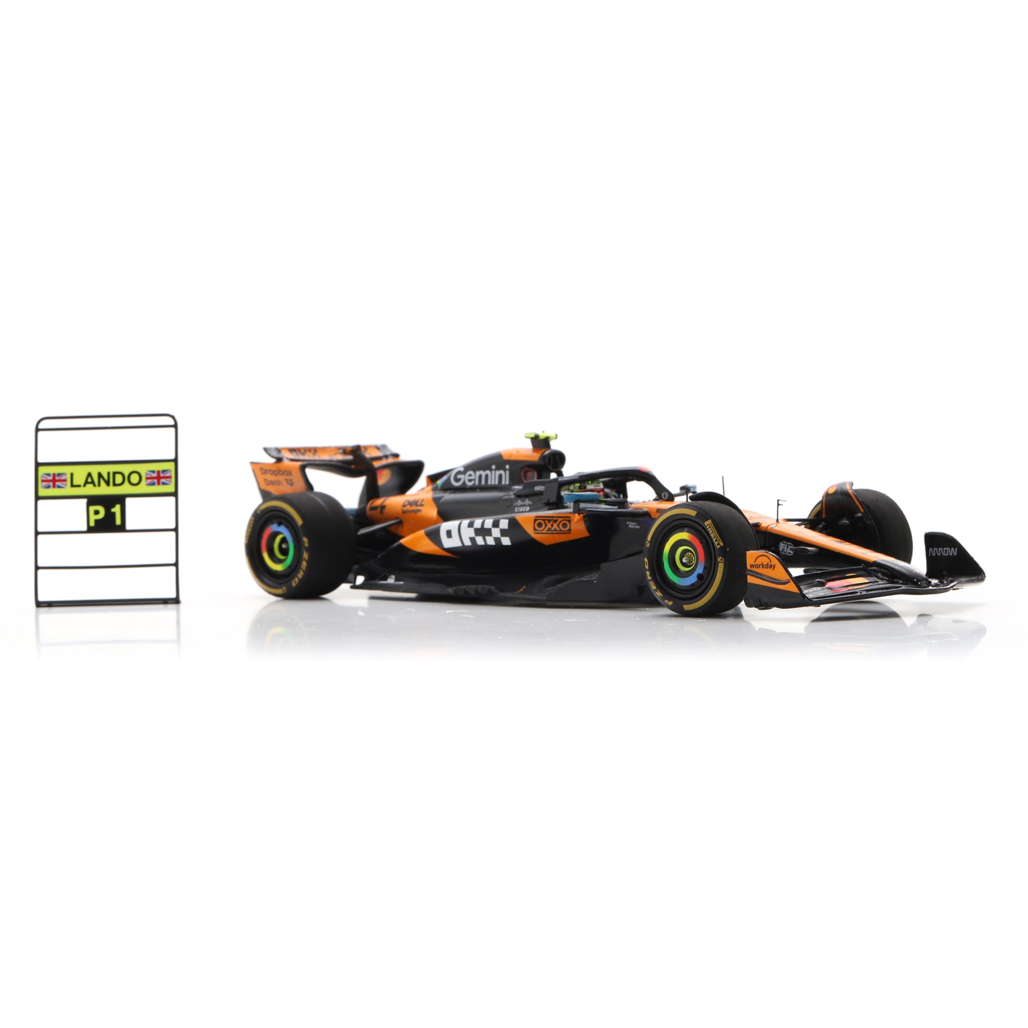 Voiture miniature Spark Models Formule 1 McLaren F1 Team à l'échelle 1/43
