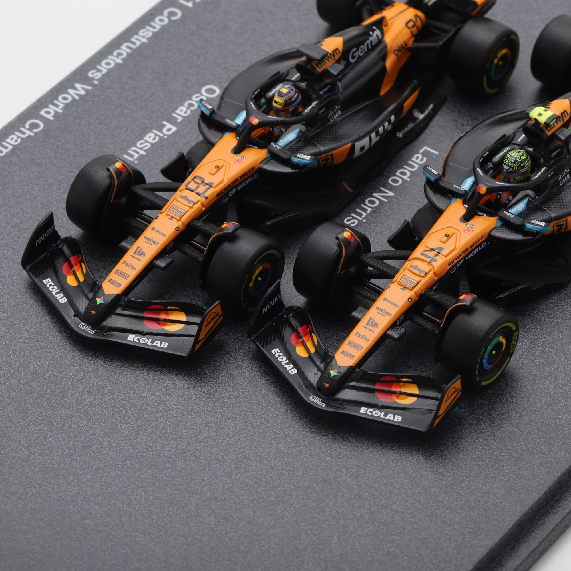 Spark Models McLaren F1 Team #4 et #81 Champion des constructeurs 2025 Coffret de voitures miniatures moulées sous pression à l'échelle 1:64