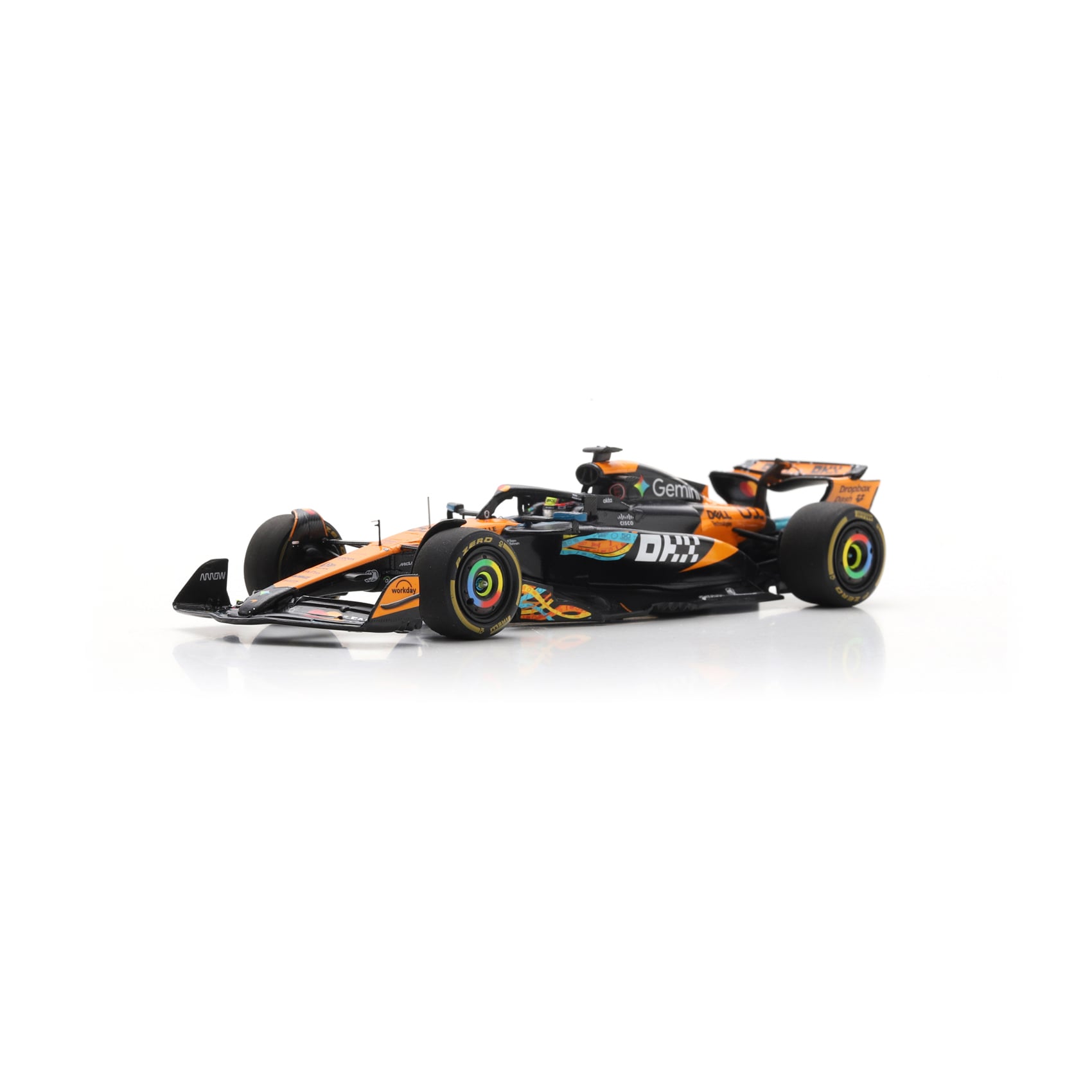 Spark Models Oscar Piastri McLaren F1 Team 2025 Abu Dhabi GP #81 1:43 Scale Die-Cast Car