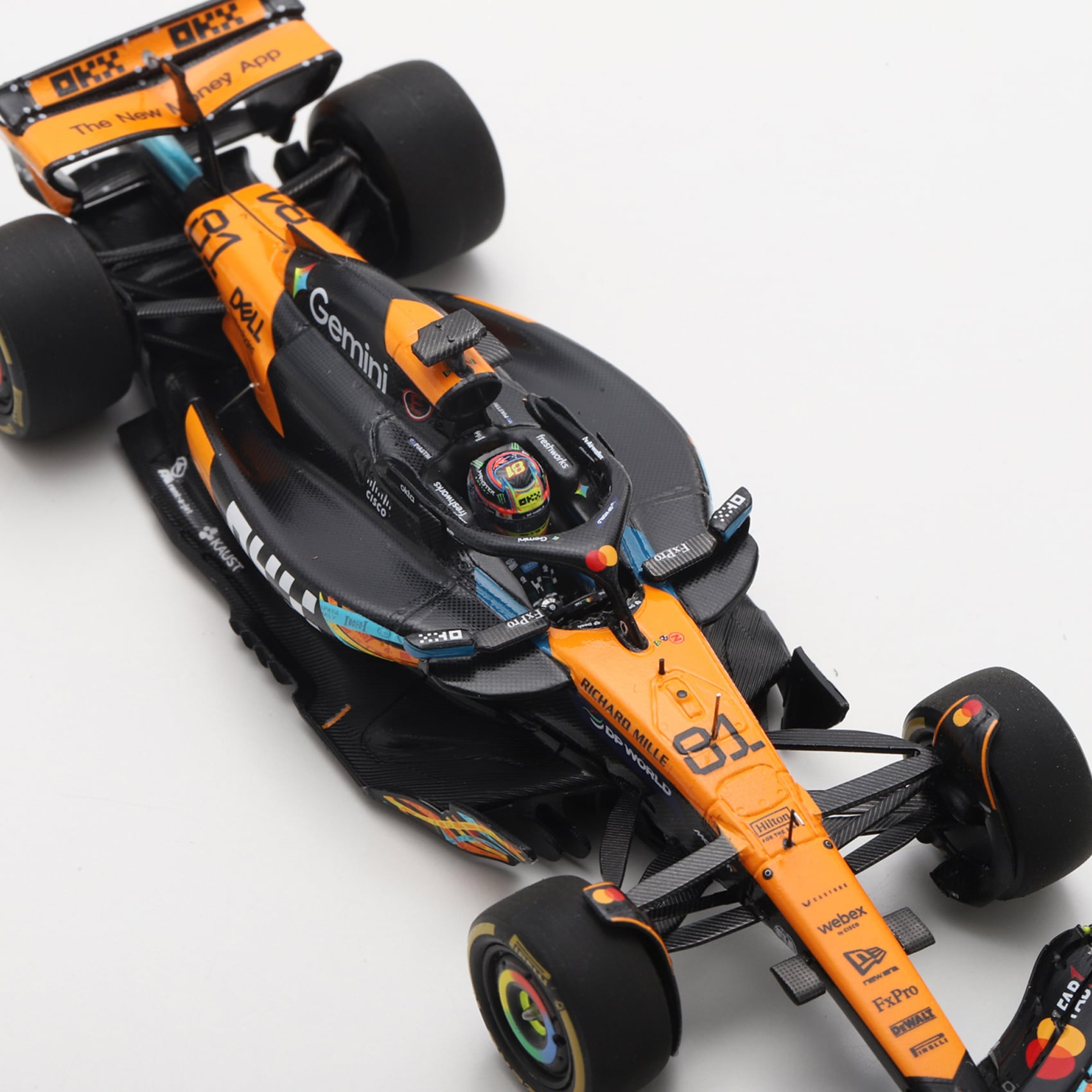 Spark Models Oscar Piastri McLaren F1 Team 2025 Abu Dhabi GP #81 1:43 Scale Die-Cast Car