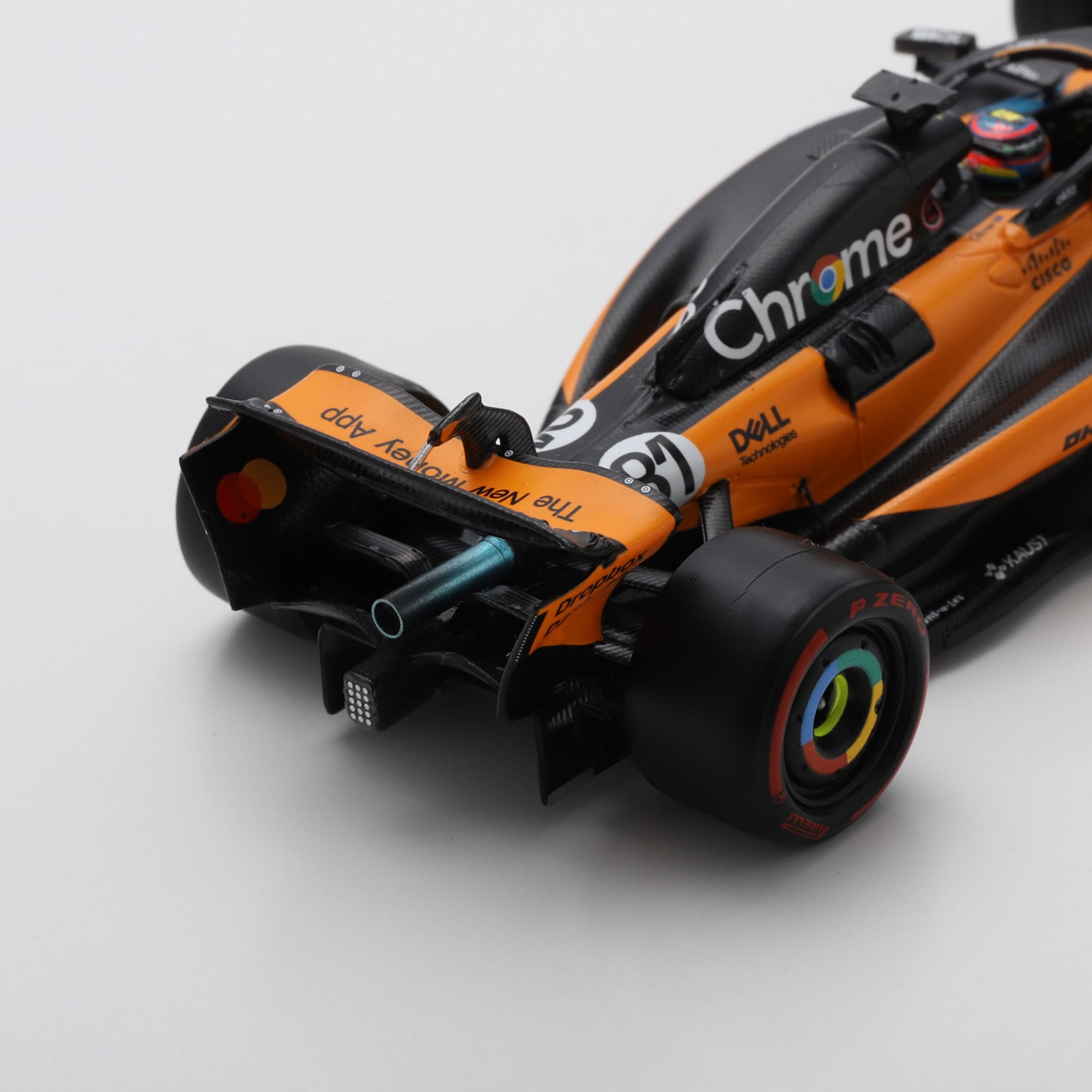 Spark Models Oscar Piastri McLaren F1 Team 2025 Spanish GP Winner #81 1:43 Scale Die-Cast Car