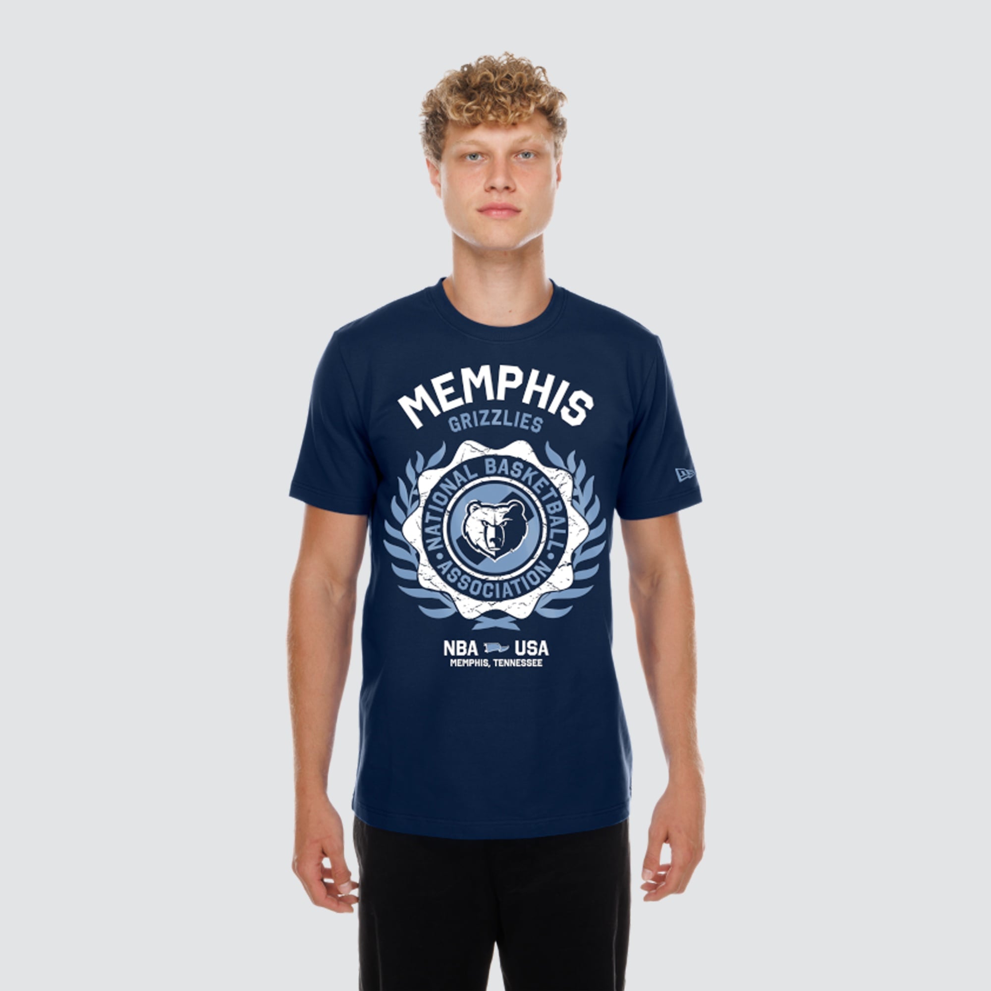 T-shirt floqué New Era bleu marine Memphis Grizzlies avec écusson Laurel Crest pour homme