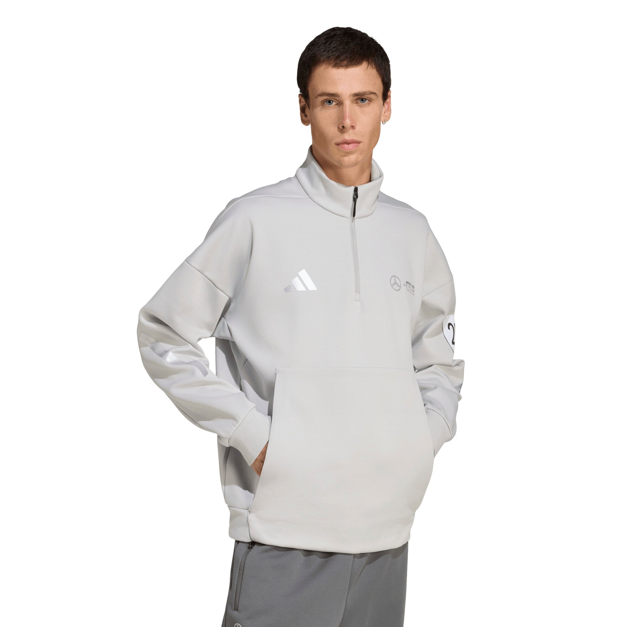 新品・送料無料】F1 メルセデスベンツAMG ジップアップパーカー S/M/L 