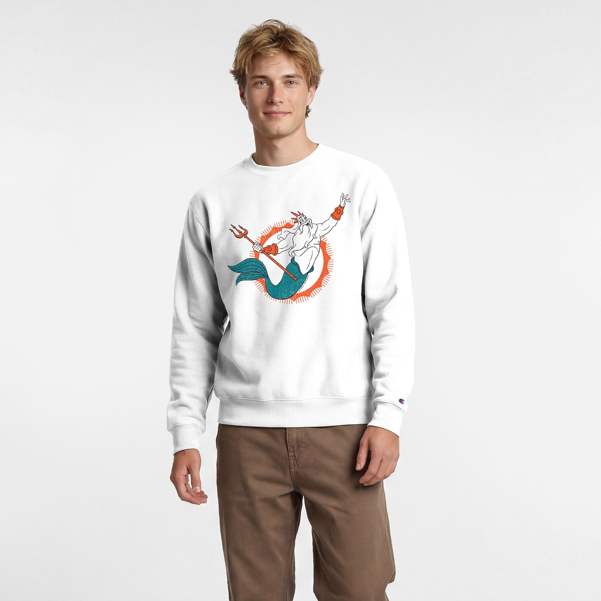 Sweat-shirt homme Disney x Champion blanc Miami Dolphins King Triton Powerblend