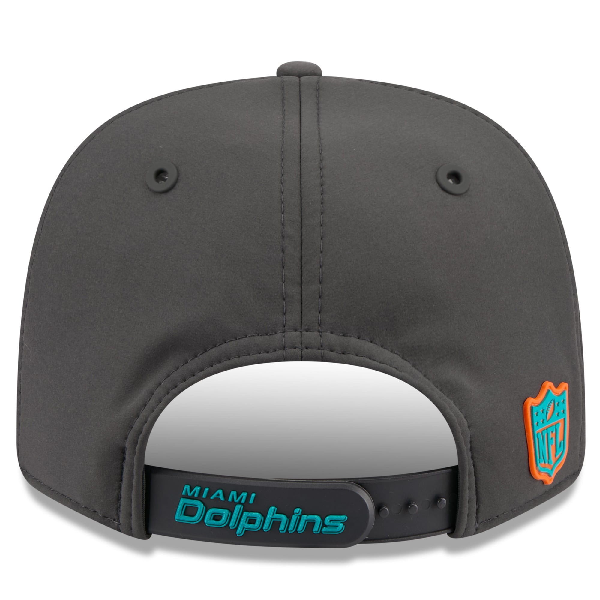 Casquette ajustable New Era anthracite Miami Dolphins 2026 Sideline pour homme, modèle 9SEVENTY, idéale pour les temps froids.