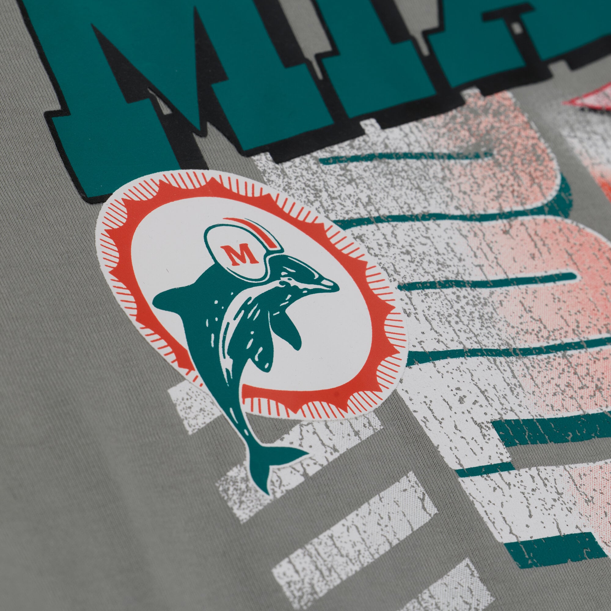 T-shirt court et carré à motif graphique urbain Mitchell & Ness pour femme, gris, Miami Dolphins